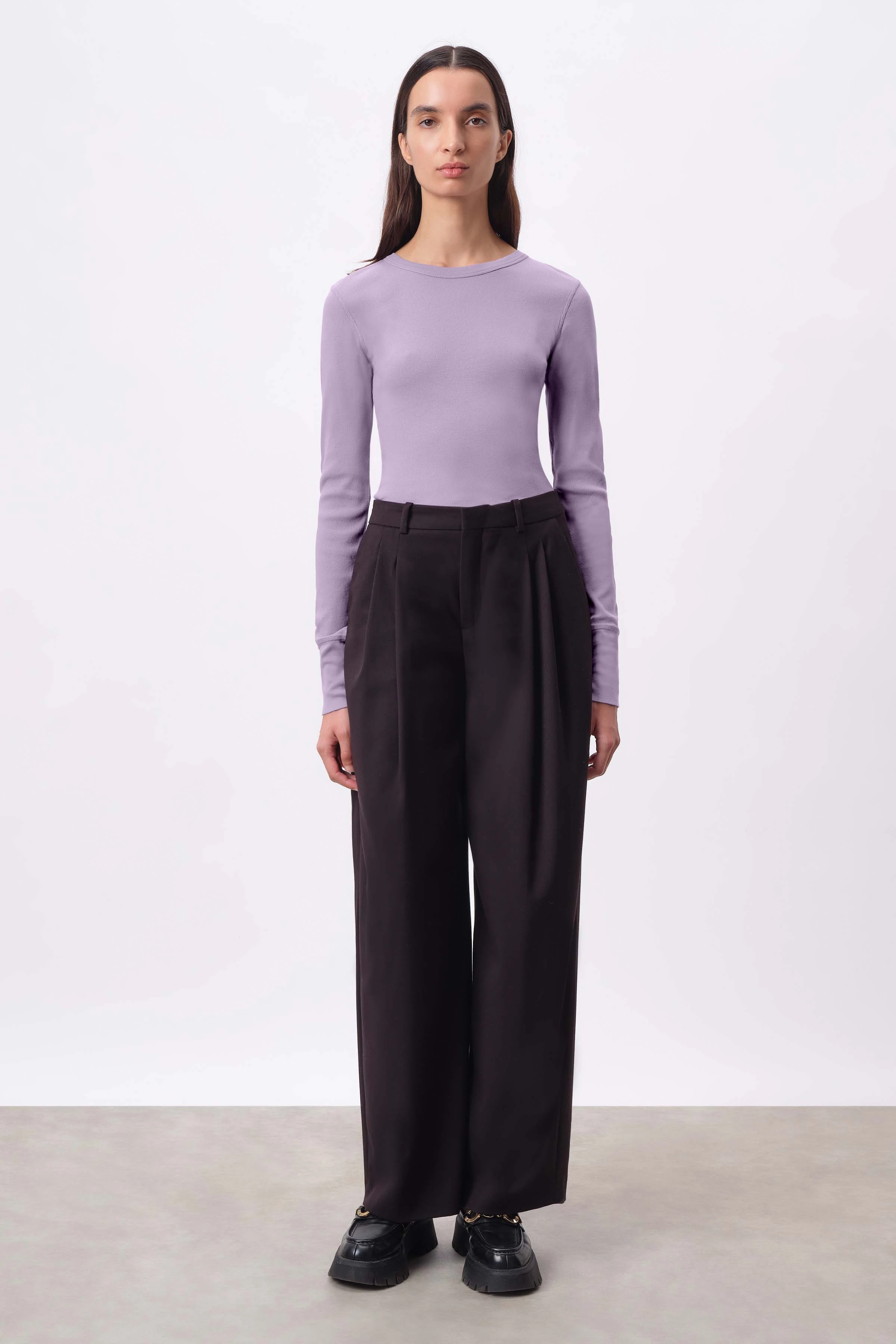 NURIT - Longsleeve mit Rundhals in reiner Baumwolle - Damen - lila - Ganzkörper-Frontansicht