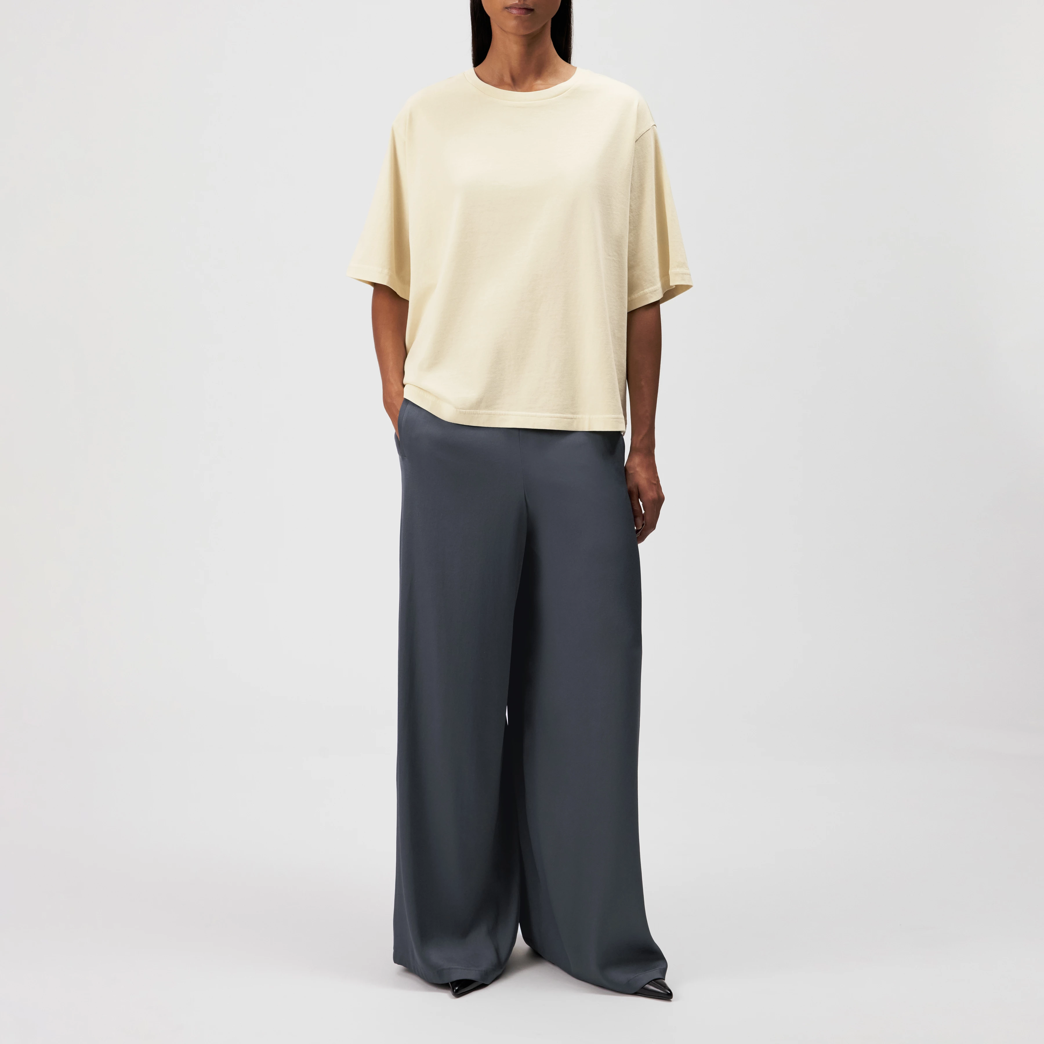 PINARA - T-shirt oversize ample en coton pur - women - jaune - Ganzkörper-Frontansicht