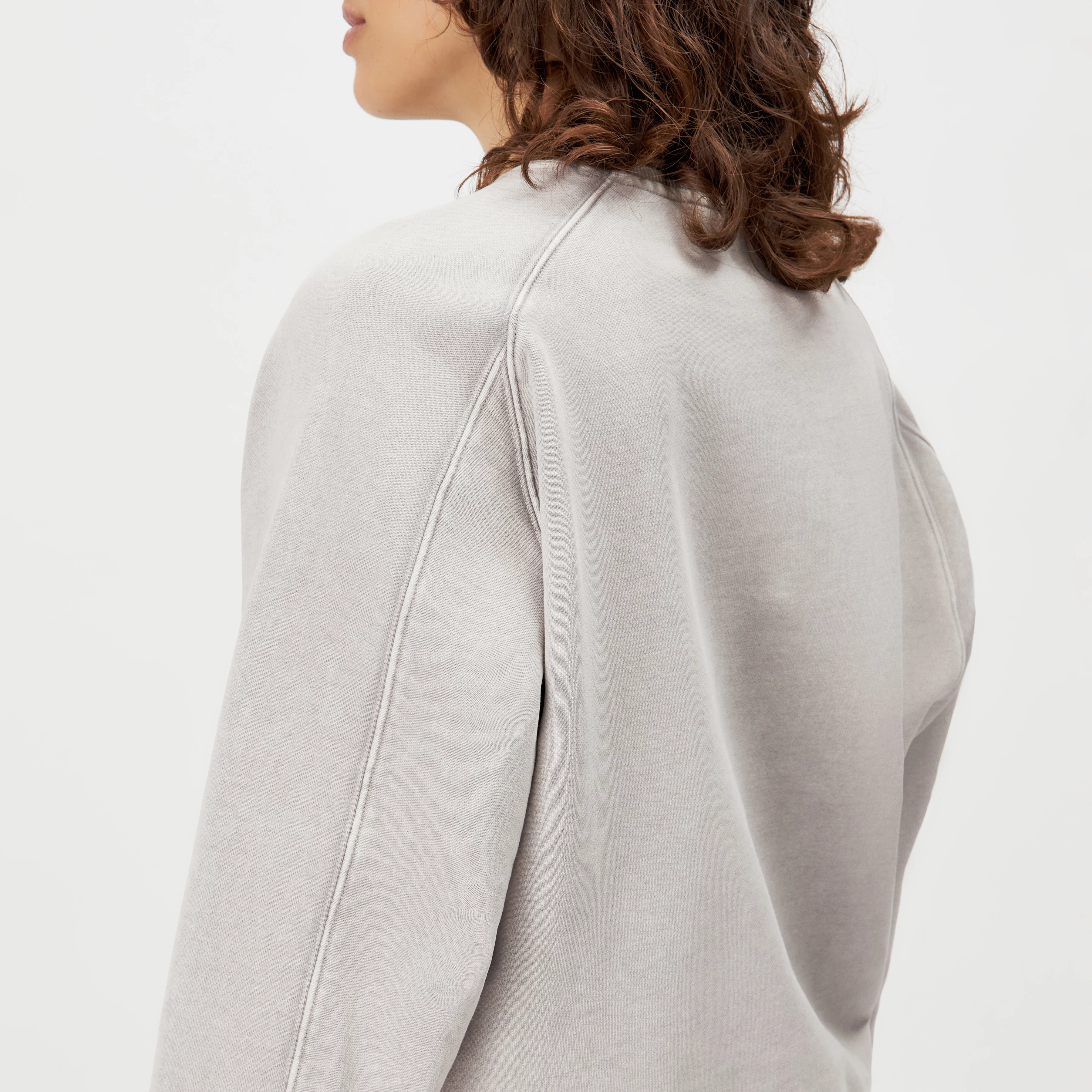 KOLIJA_P4 - Relaxed fit sweatshirt in pure cotton - women - grey - Detailansicht am Model