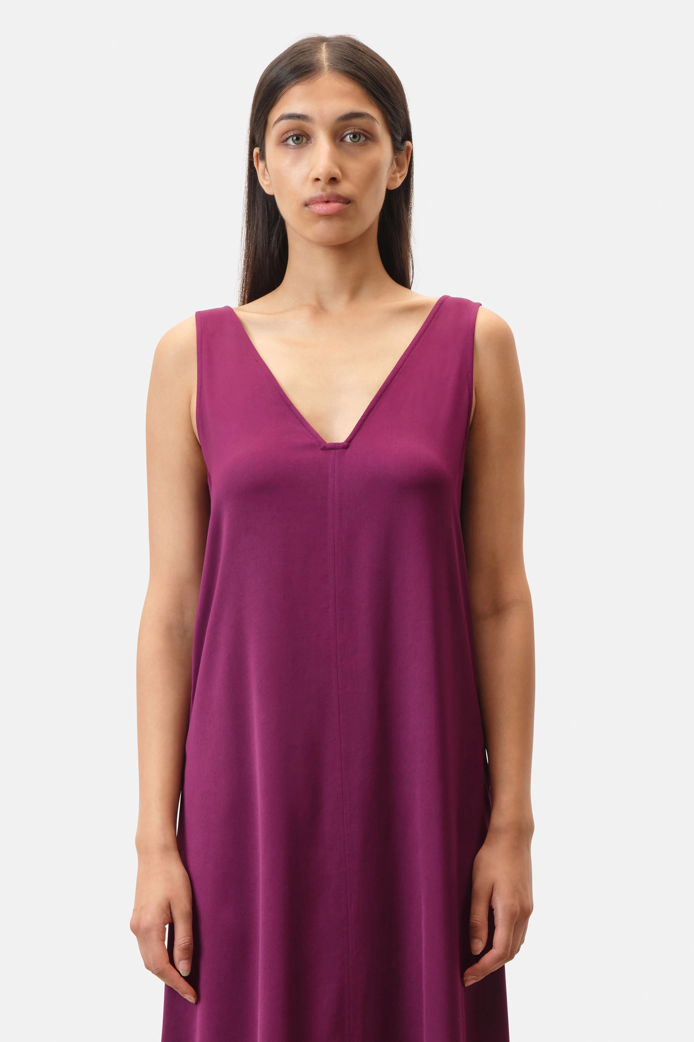 MAEVA - a-line dress with square neckline in satin - women - purple - Frontansicht
