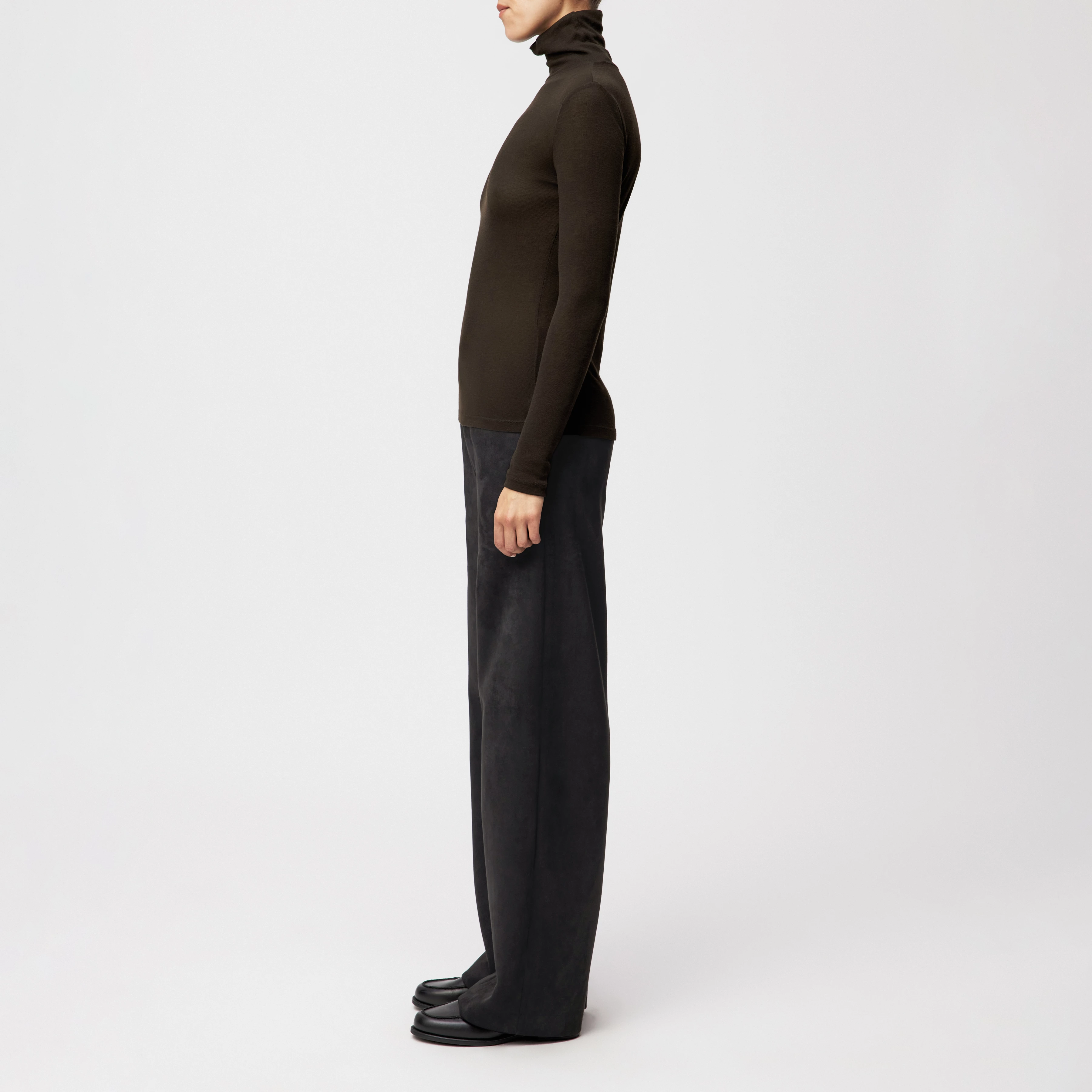 ZERAFNE - Schmales Longsleeve in Lyocell-Wolle-Mix - Damen - braun - Seitenansicht