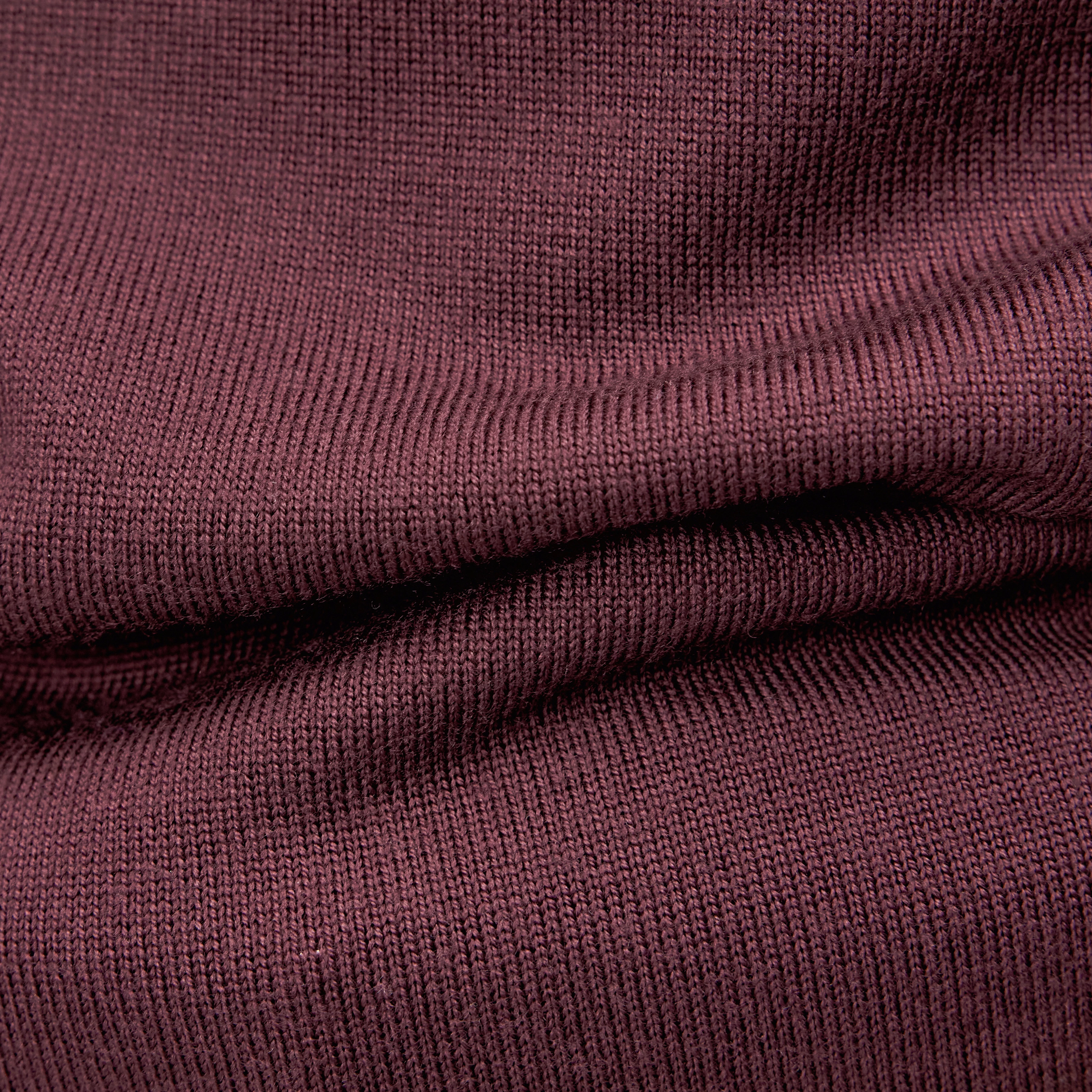 JOEY - Turtleneck jumper in 100% merino wool - men - red - Materialbild (B2C)