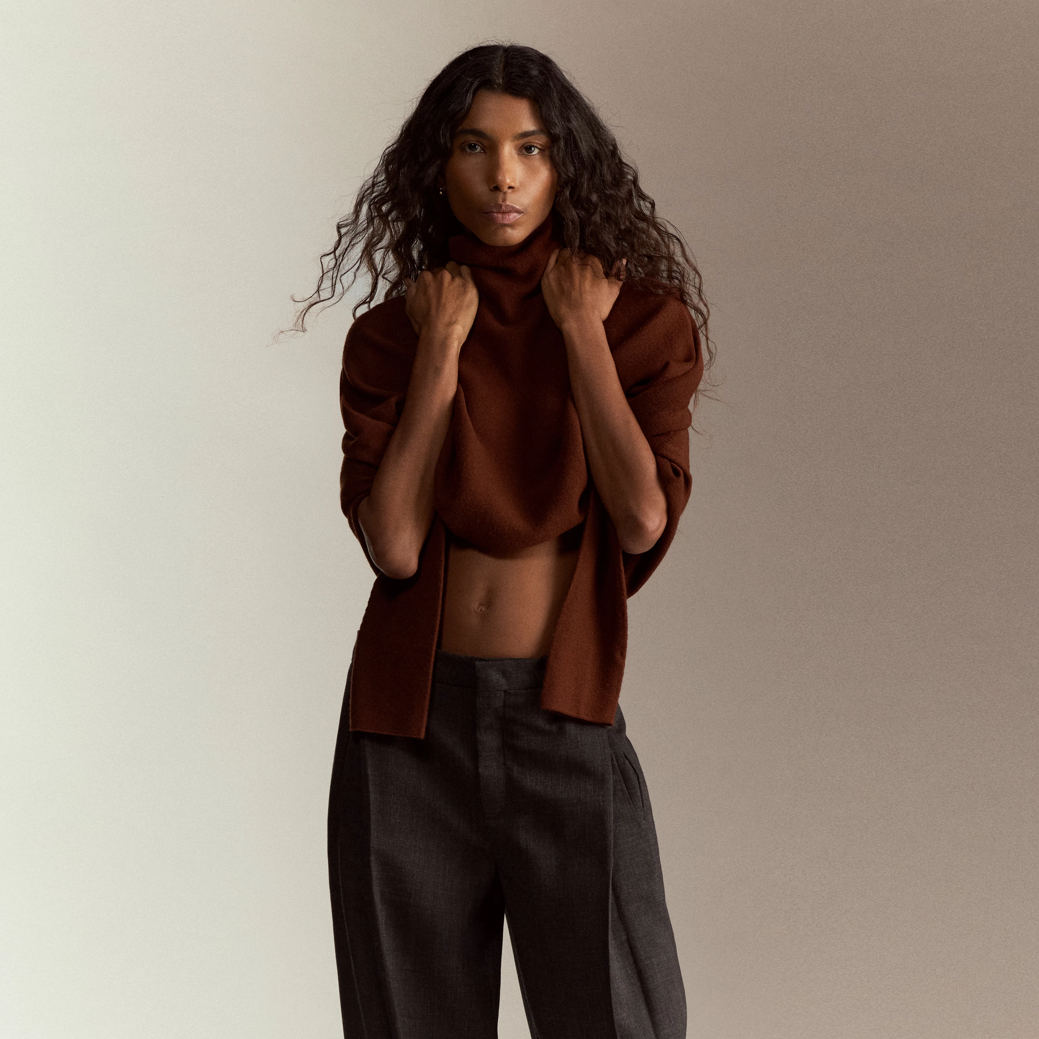 LIORA - Egg-shape turtleneck jumper in 100% merino wool - women - brown