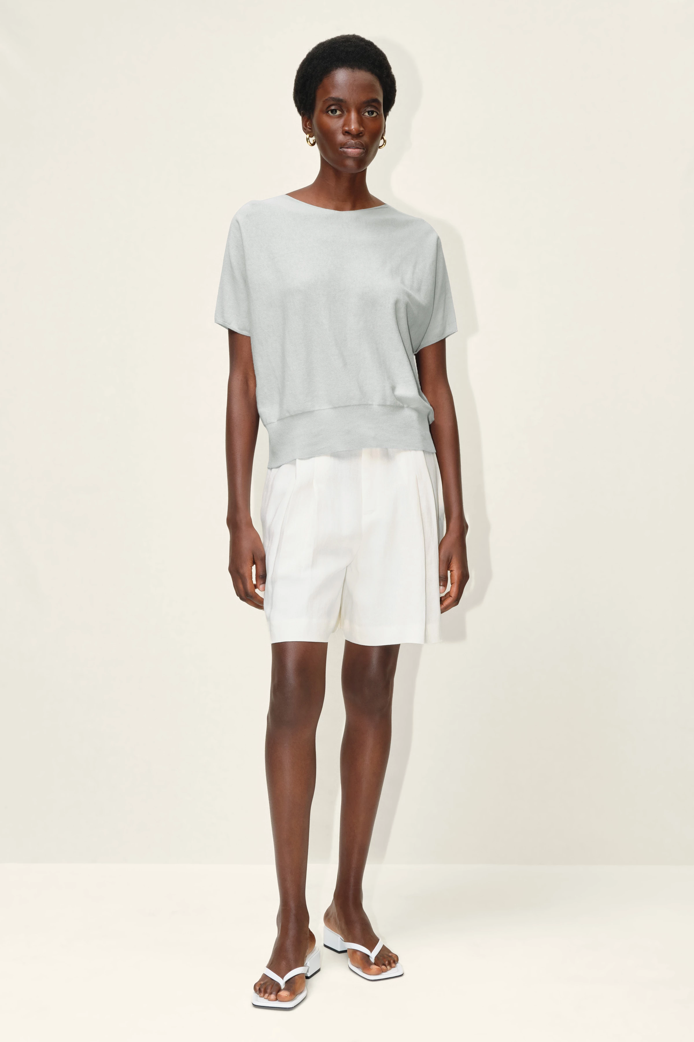 SOMELI - cotton crepe knit t-shirt - women - grey - Ganzkörper-Frontansicht