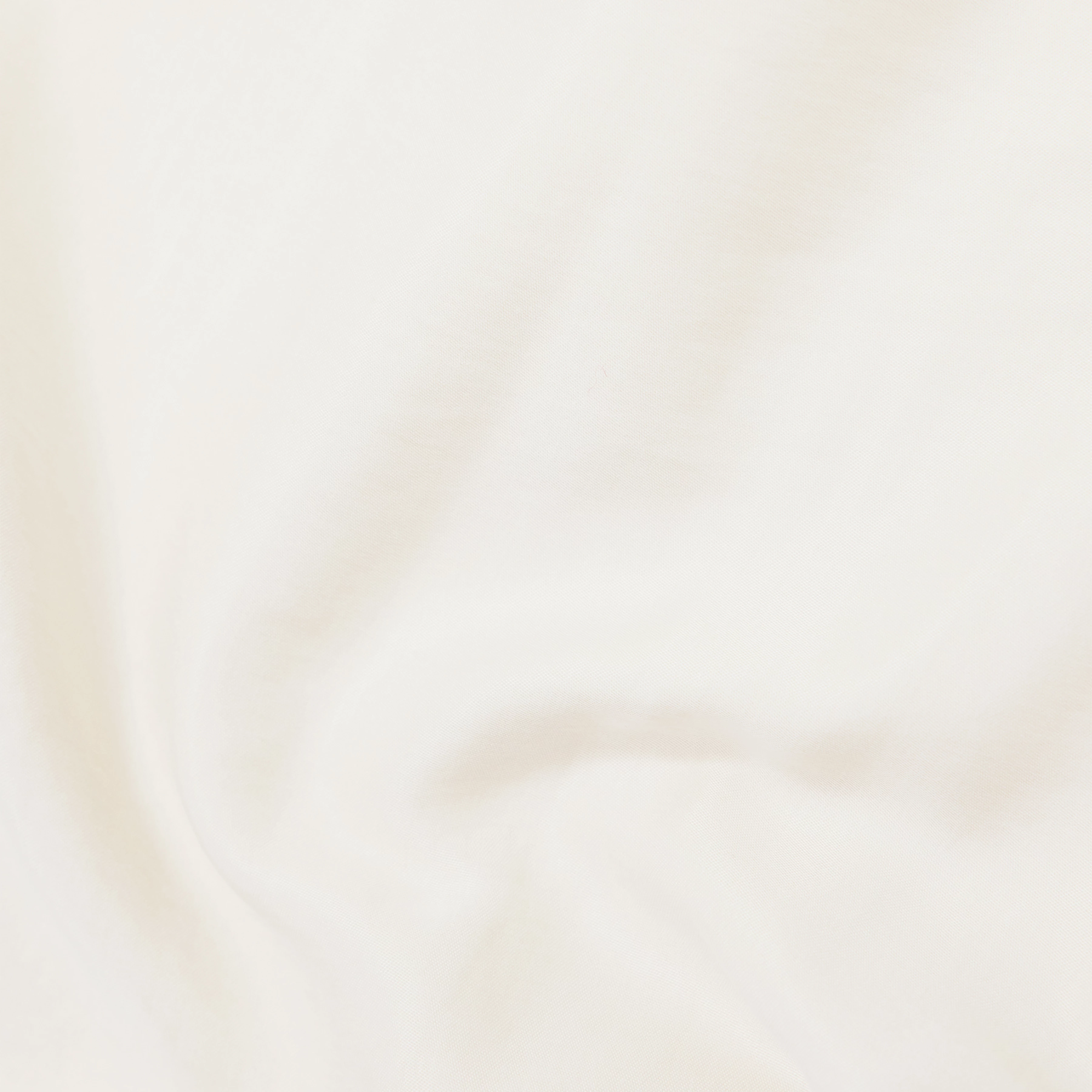 AIMERA - Oversized blouse in fluid satin - women - beige - Materialbild (B2C)