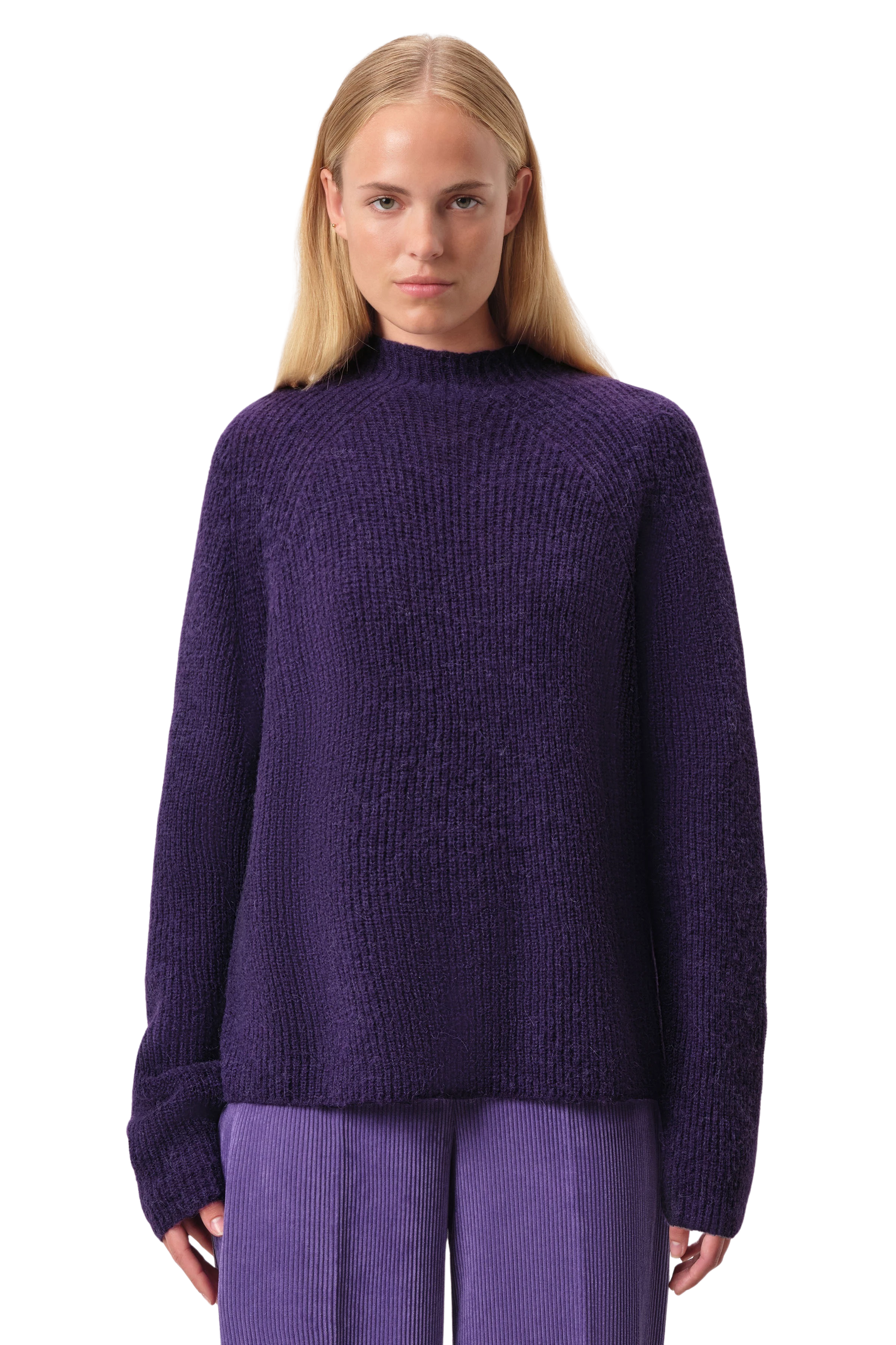 IONYA - Sweater with mini turtle neck in alpaca wool mix - women - purple - Frontansicht
