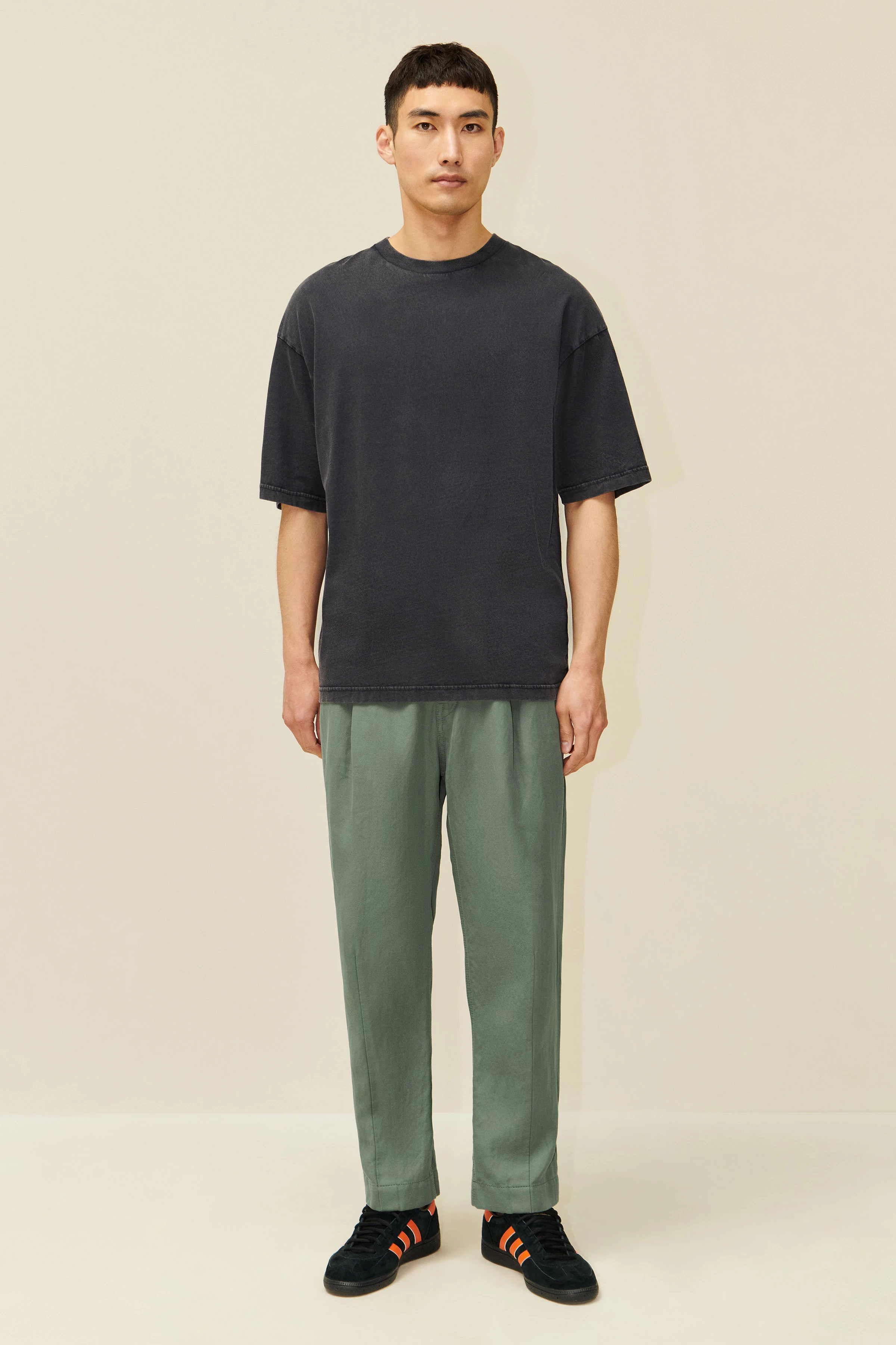 HUNT - Oversized T-Shirt im Washed-Look - Herren - grau - Ganzkörper-Frontansicht