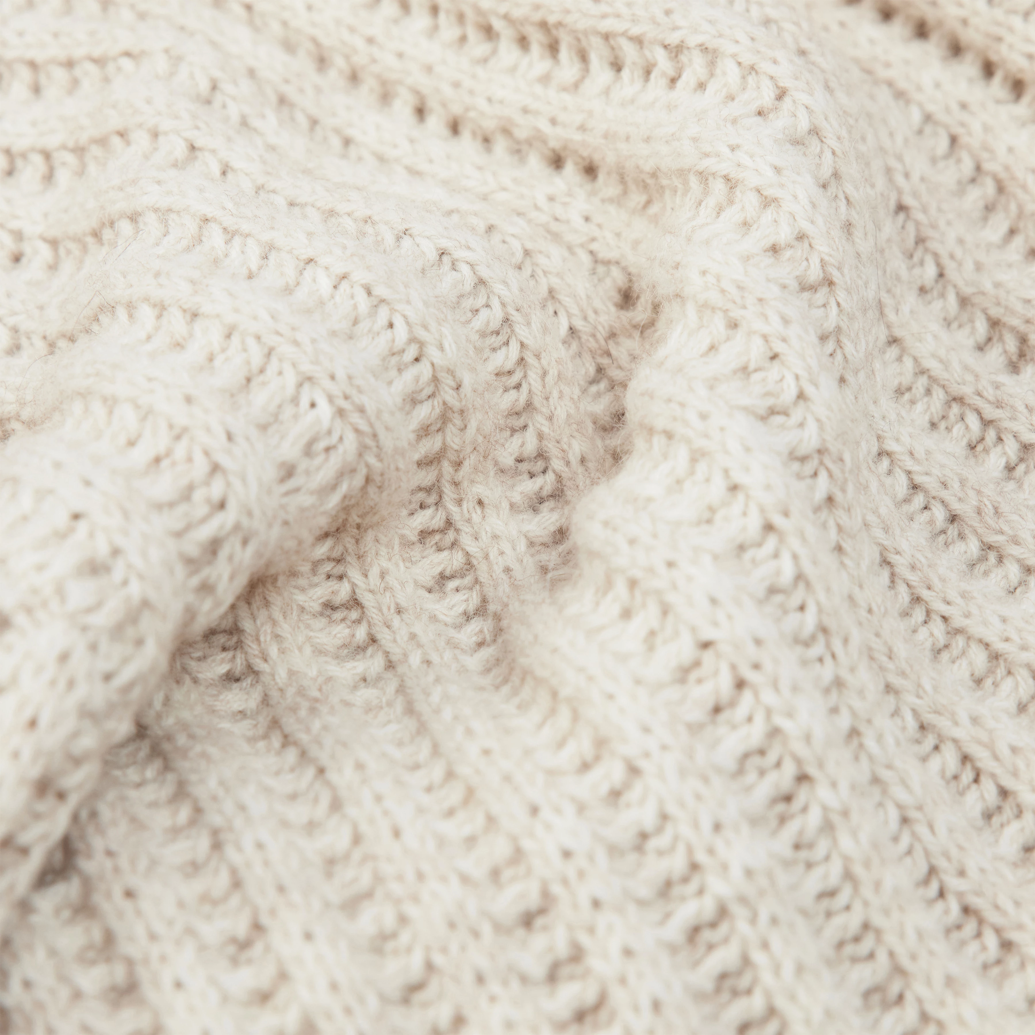 IMENY - Verkürzter Pullover in Woll-Alpakamix - Damen - beige - Materialbild (B2C)