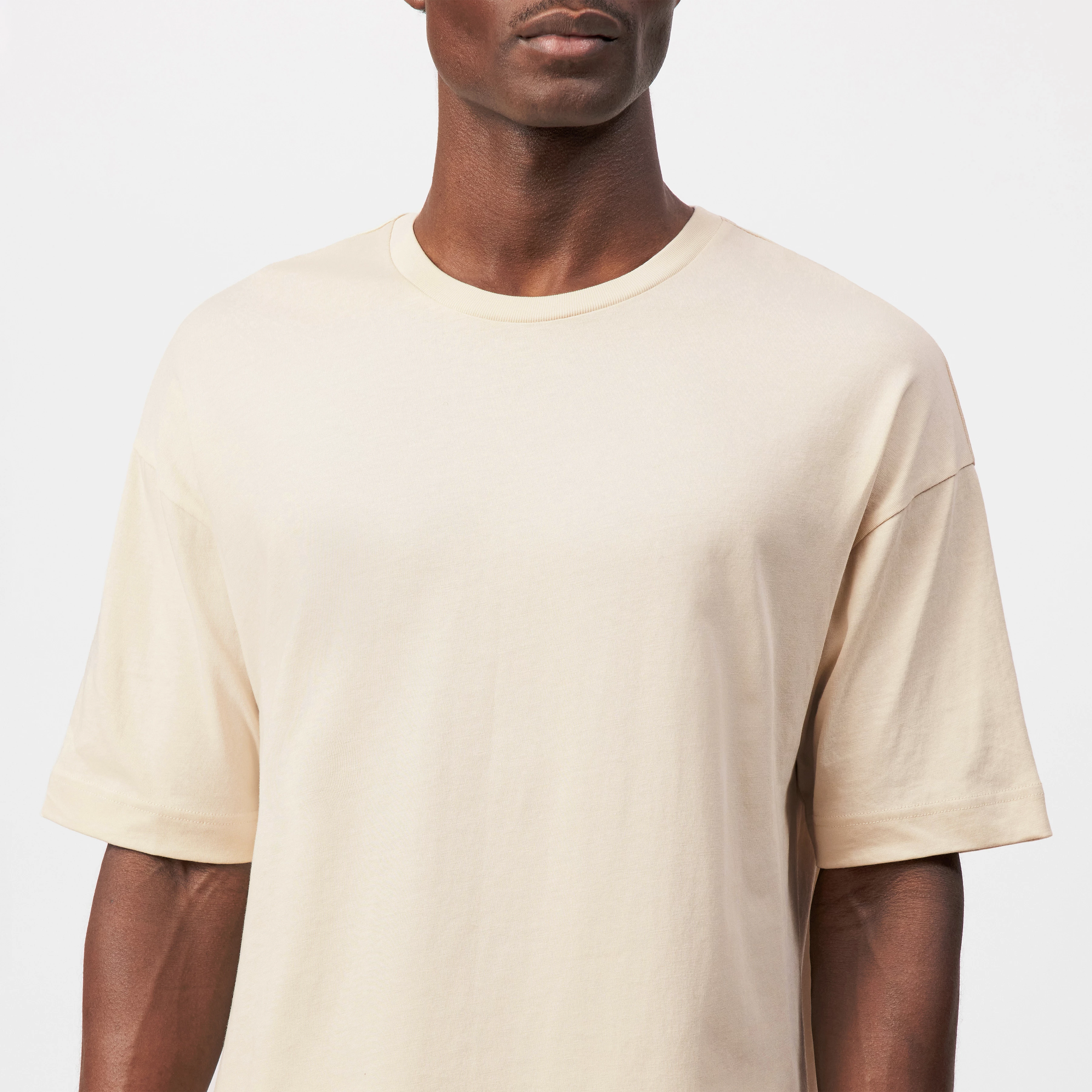 KAYRO - T-shirt van katoen - heren - beige - Detailansicht am Model