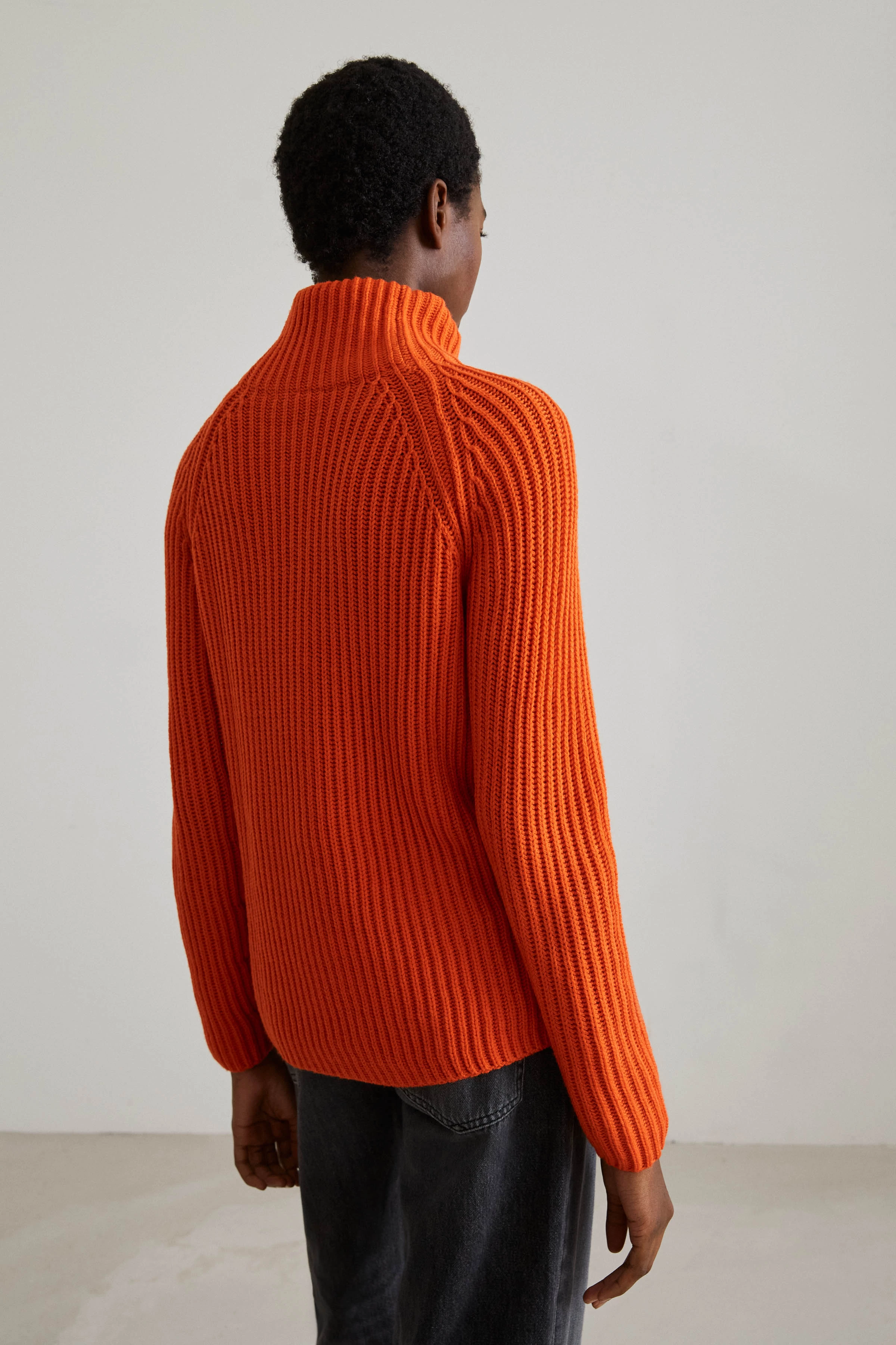 ARWEN - Rollkragenpullover aus reiner Wolle - Damen - orange - Rückansicht