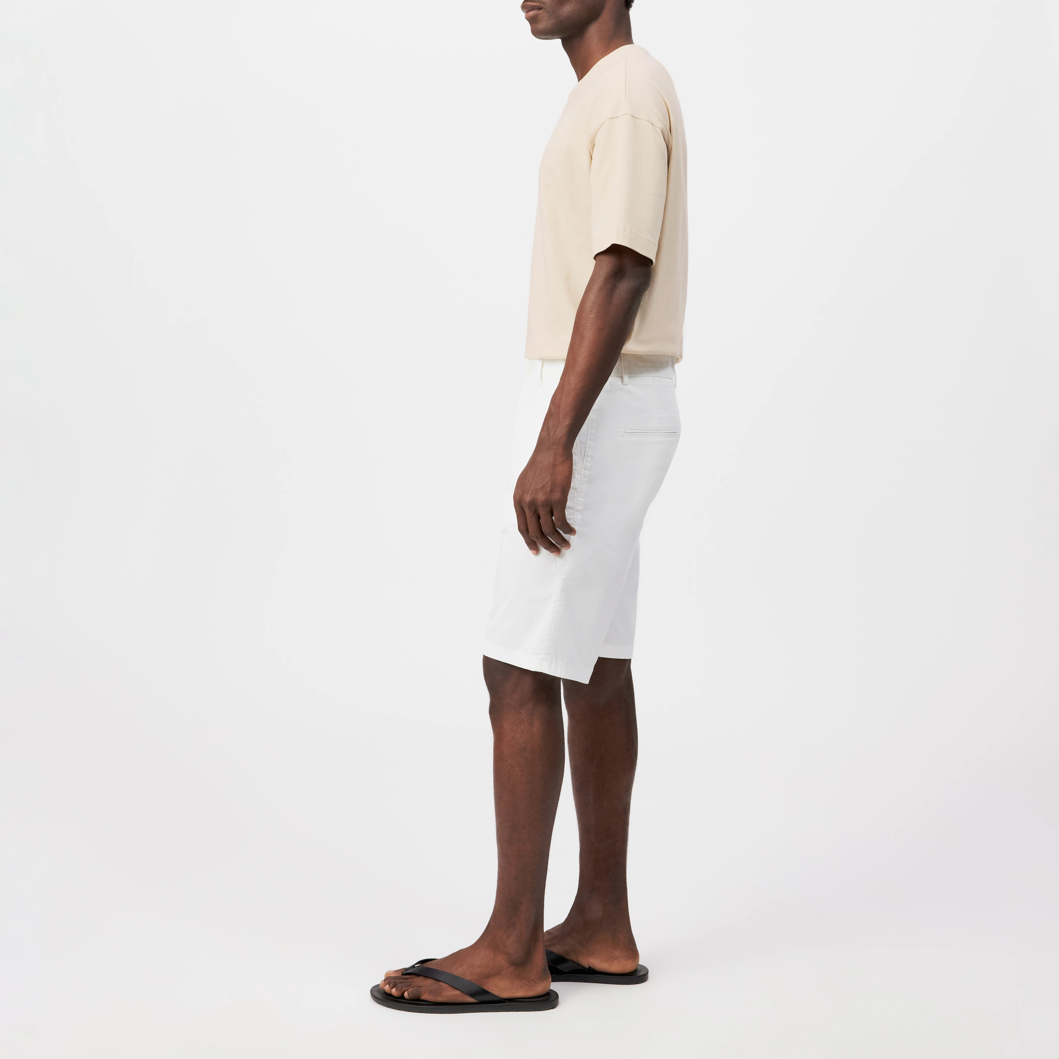 KEND - Chino Shorts in Baumwoll-Twill - Herren - weiß - Seitenansicht