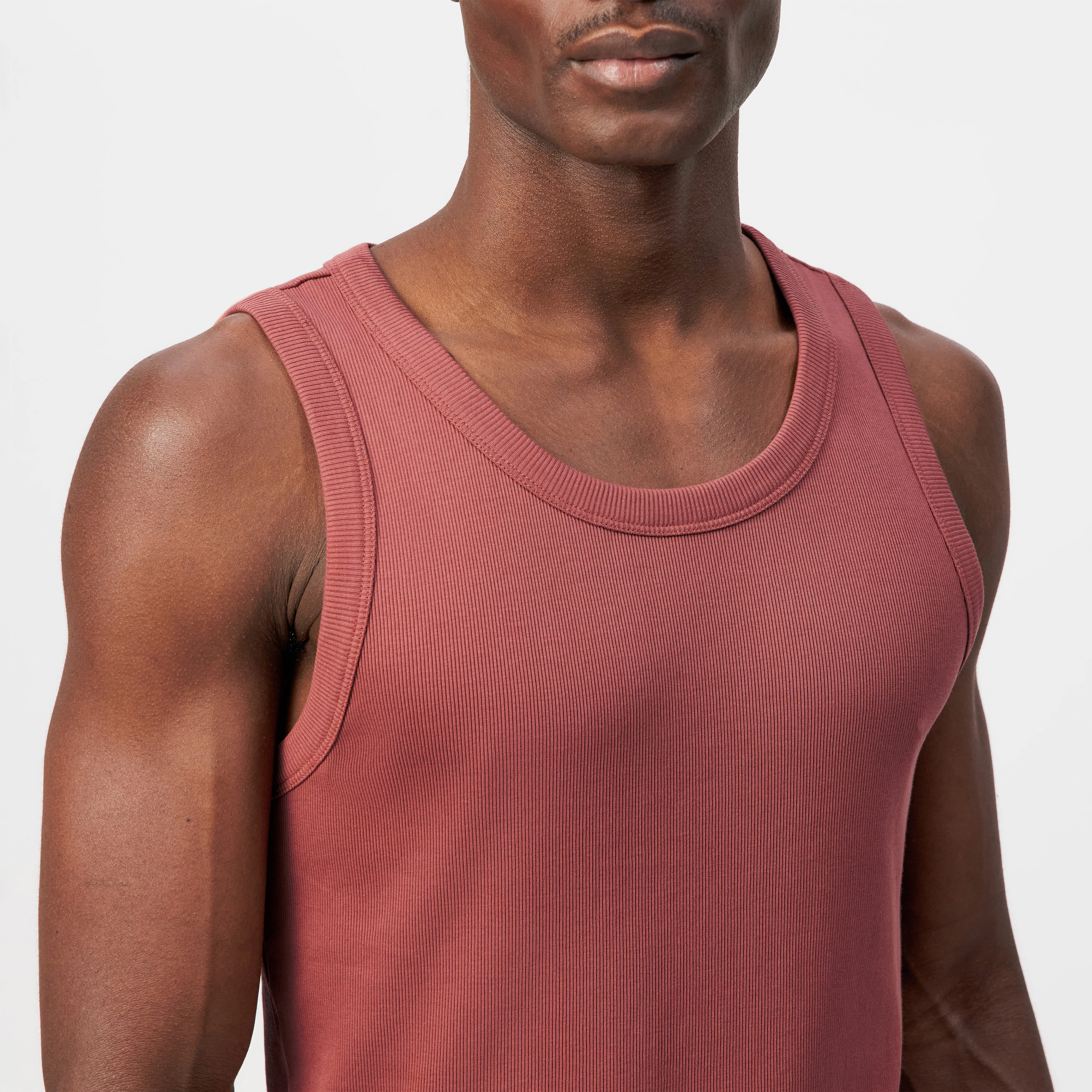 NATHAN - Bodyfitted ribtanktop van katoen - heren - oranje - Detailansicht am Model