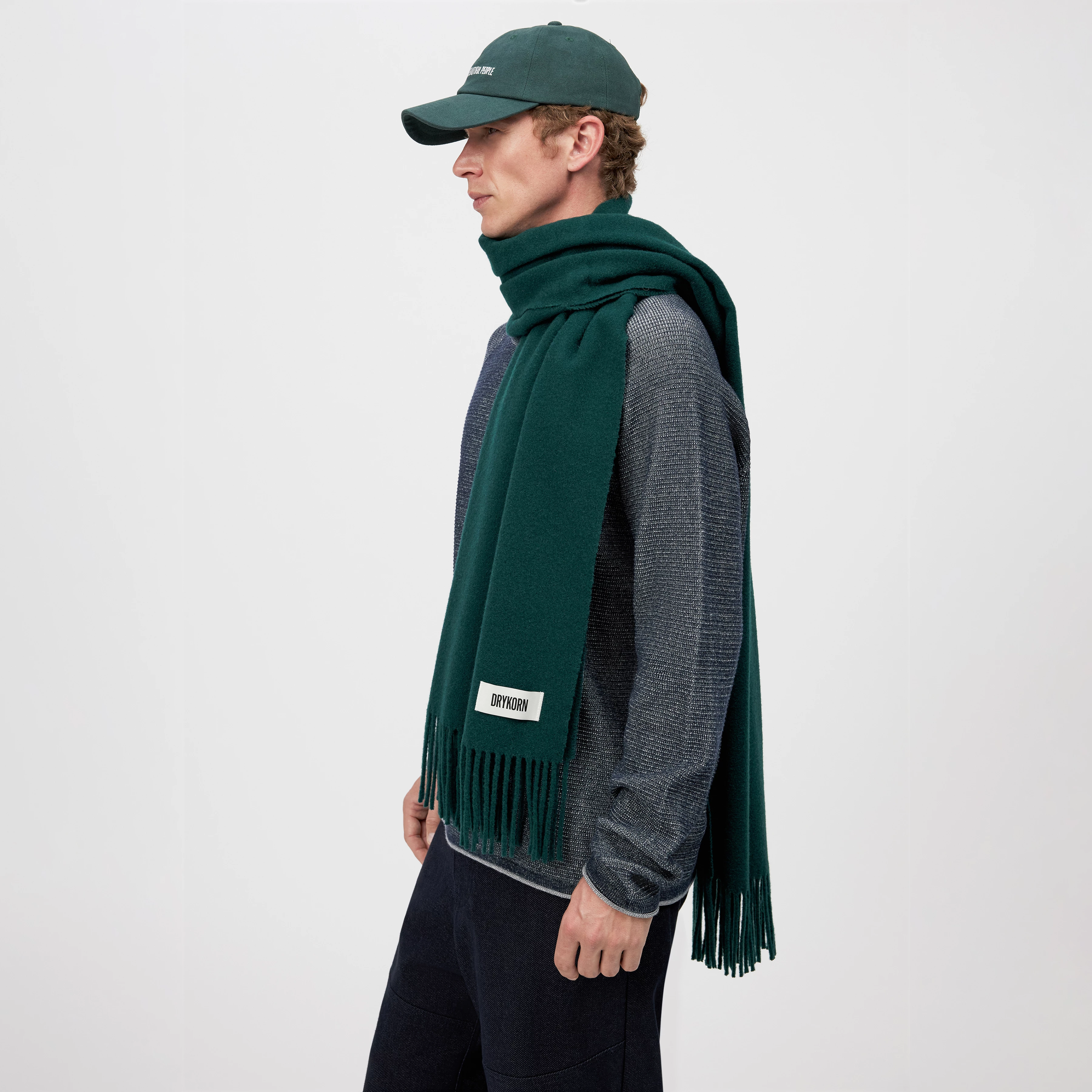 GAZE_4 - Schal in Wolltwill - Unisex - grün - Seitenansicht