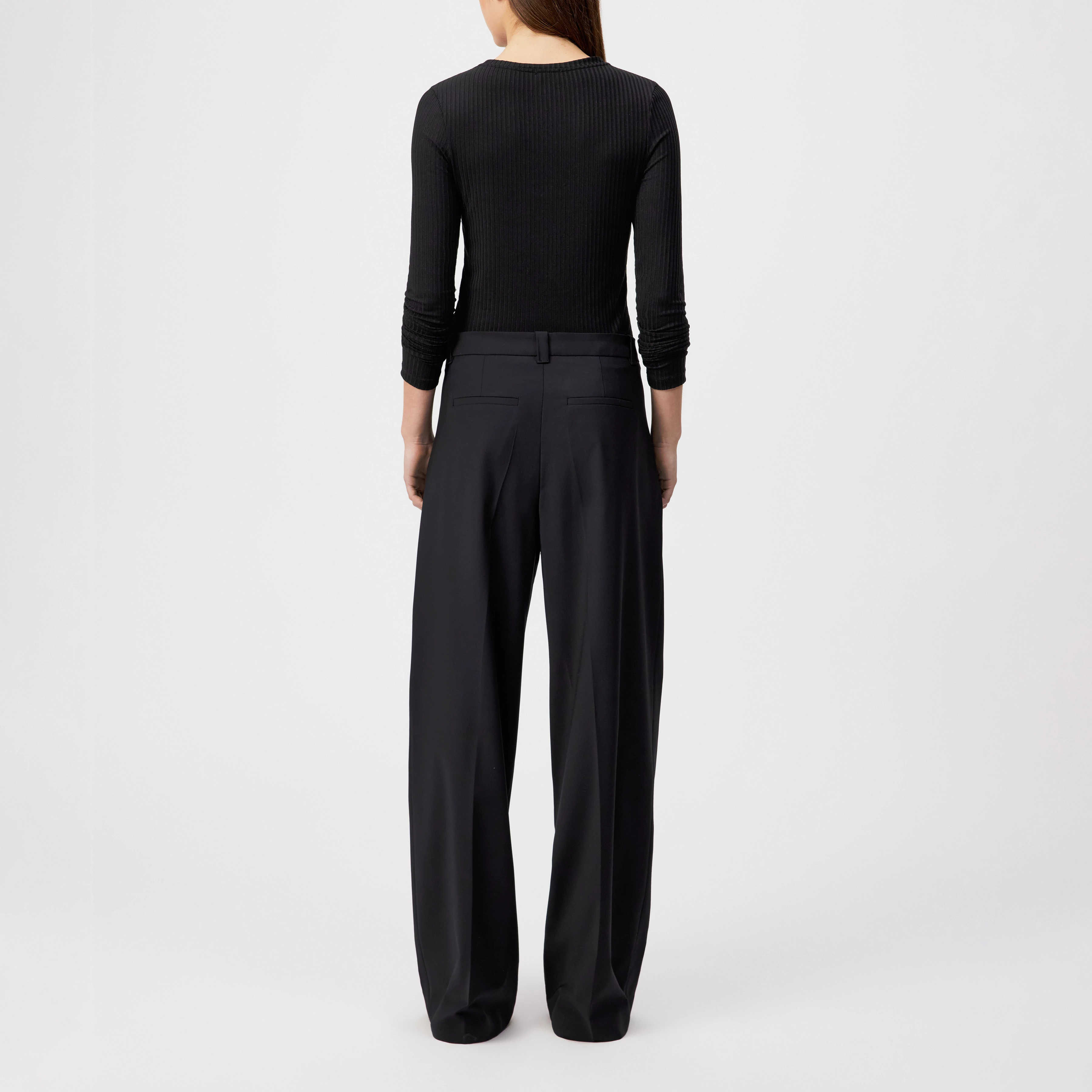 ADUCT - Bi-stretch tailored straight leg trousers - women - black - Rückansicht