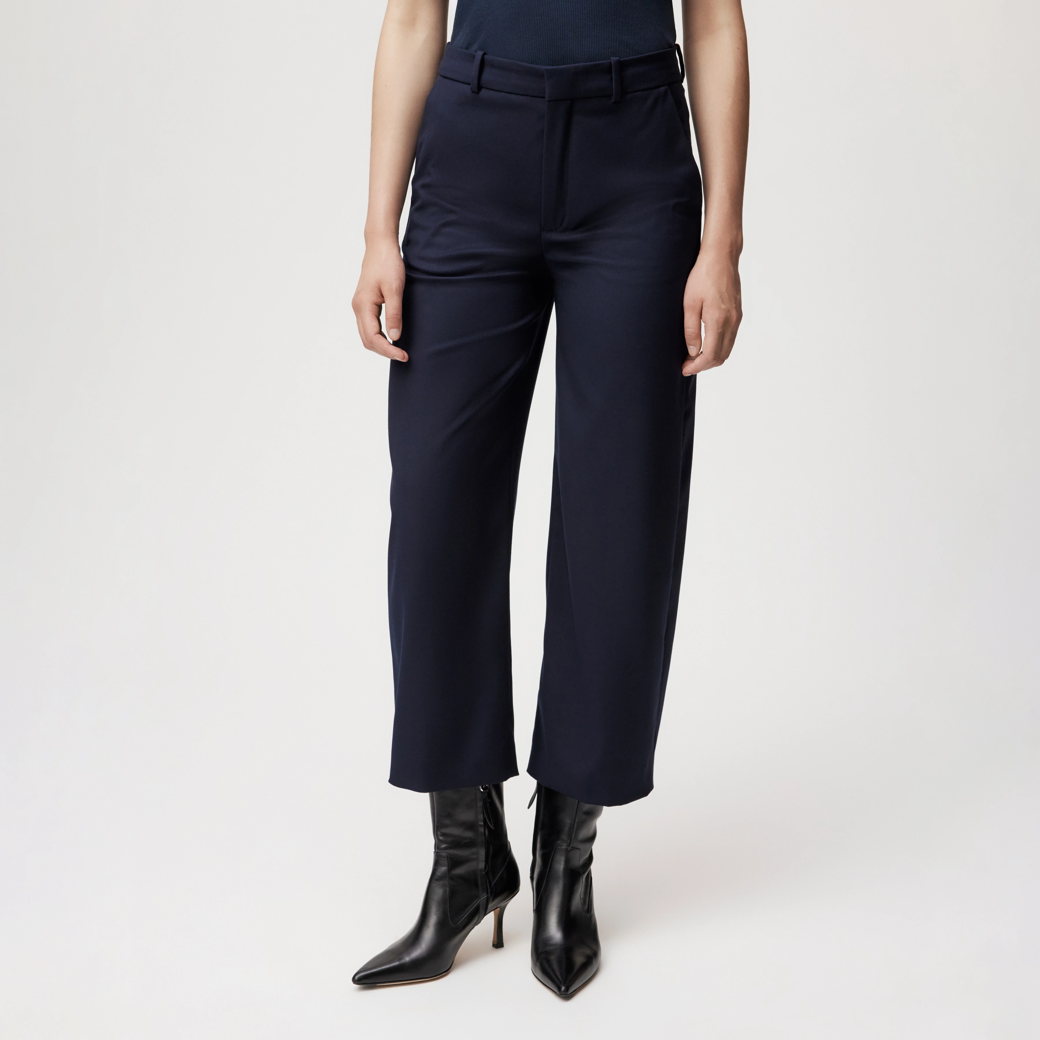 SOUGHT - Pantalon à jambes larges en flanelle douce - women - bleu - Frontansicht