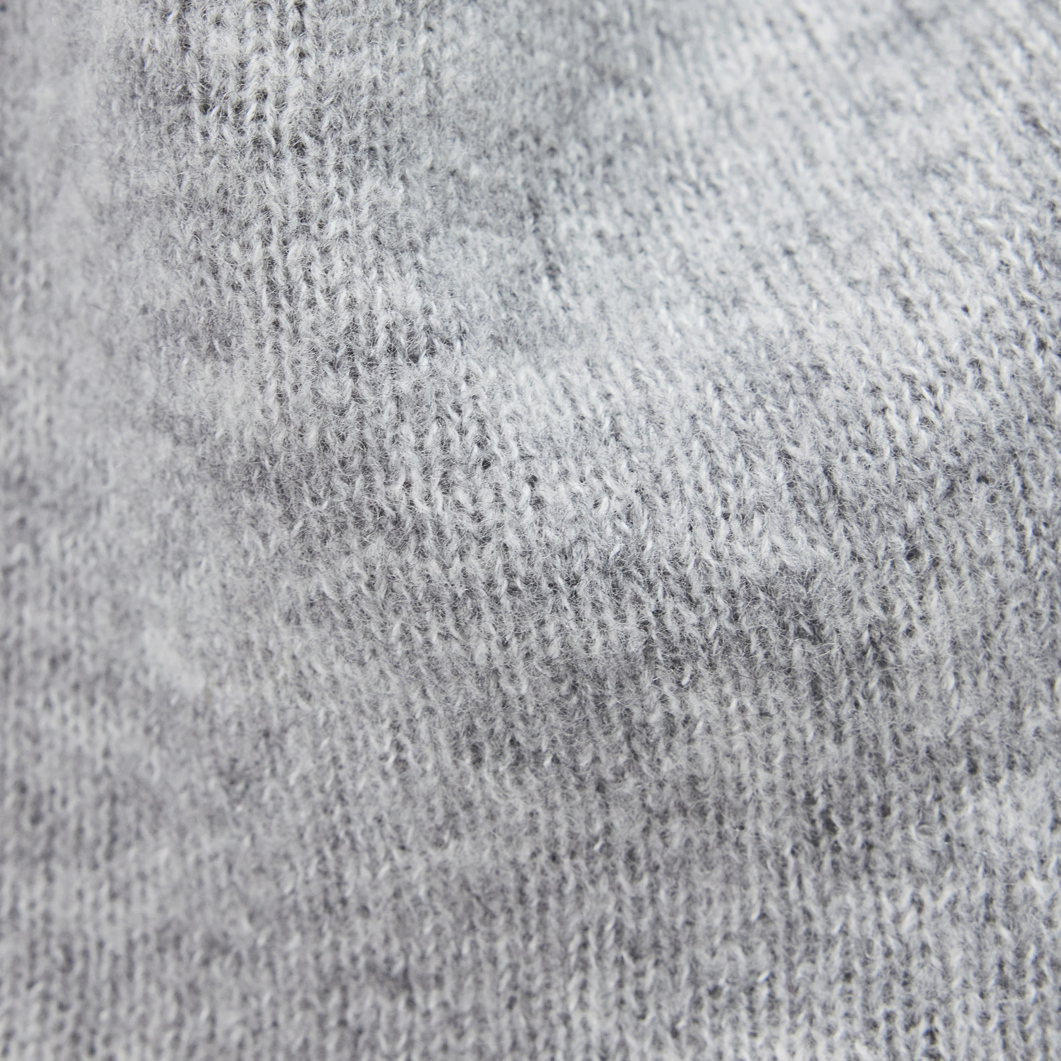 LEANDO - Round-neck jumper in wool blend - men - grey - Materialbild (B2C)