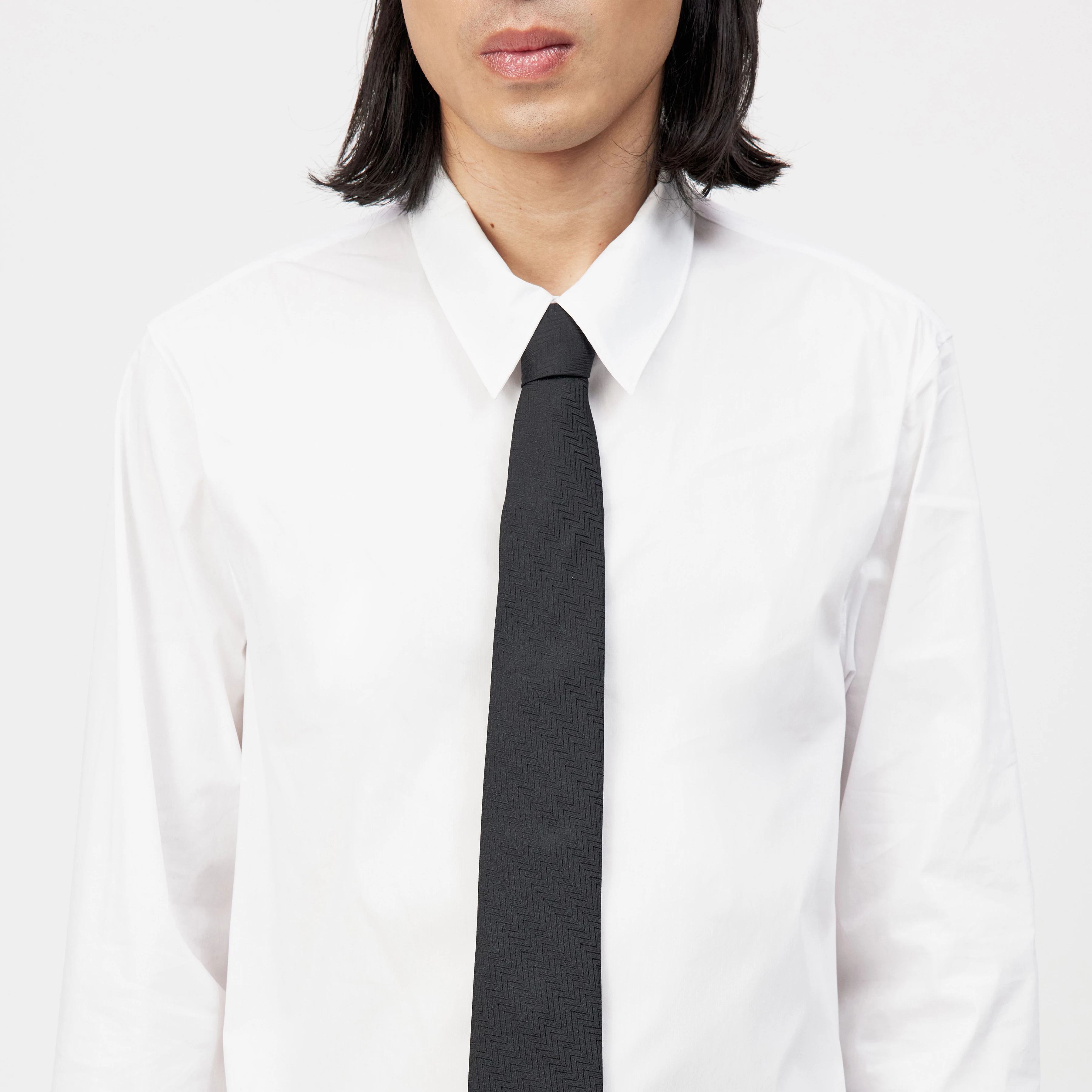 TIE_MODERN - Krawatte in Seide - Unisex - schwarz - Seitenansicht