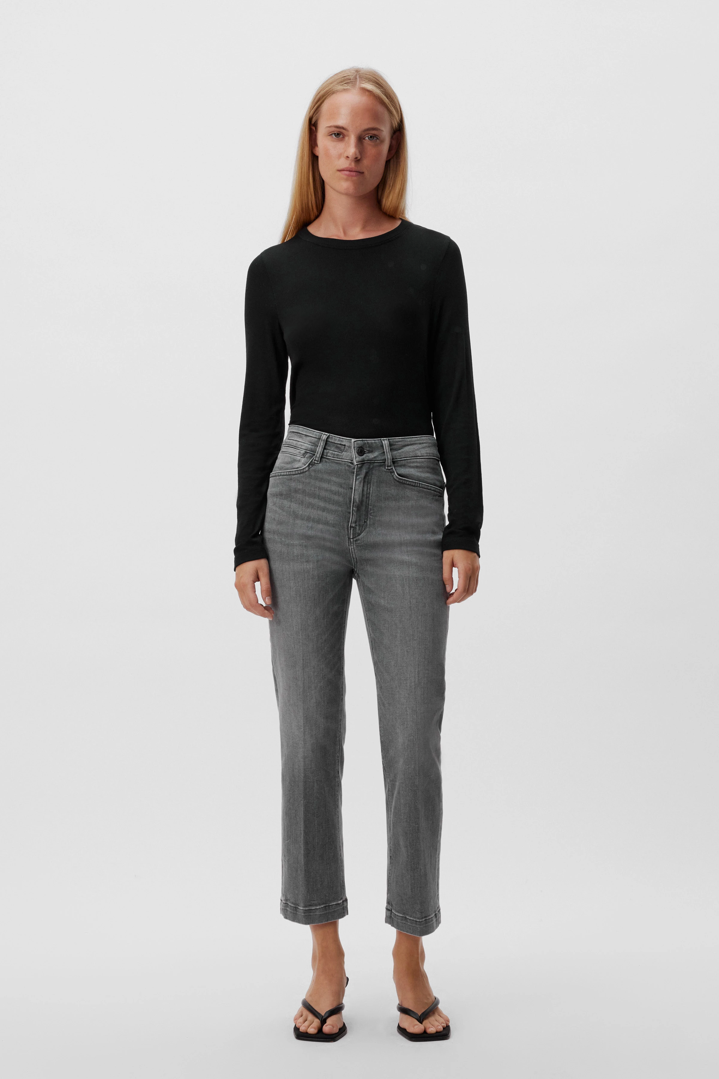 SPEAK - Slim Fit Jeans in super-stretch Denim - Damen - grau - Ganzkörper-Frontansicht