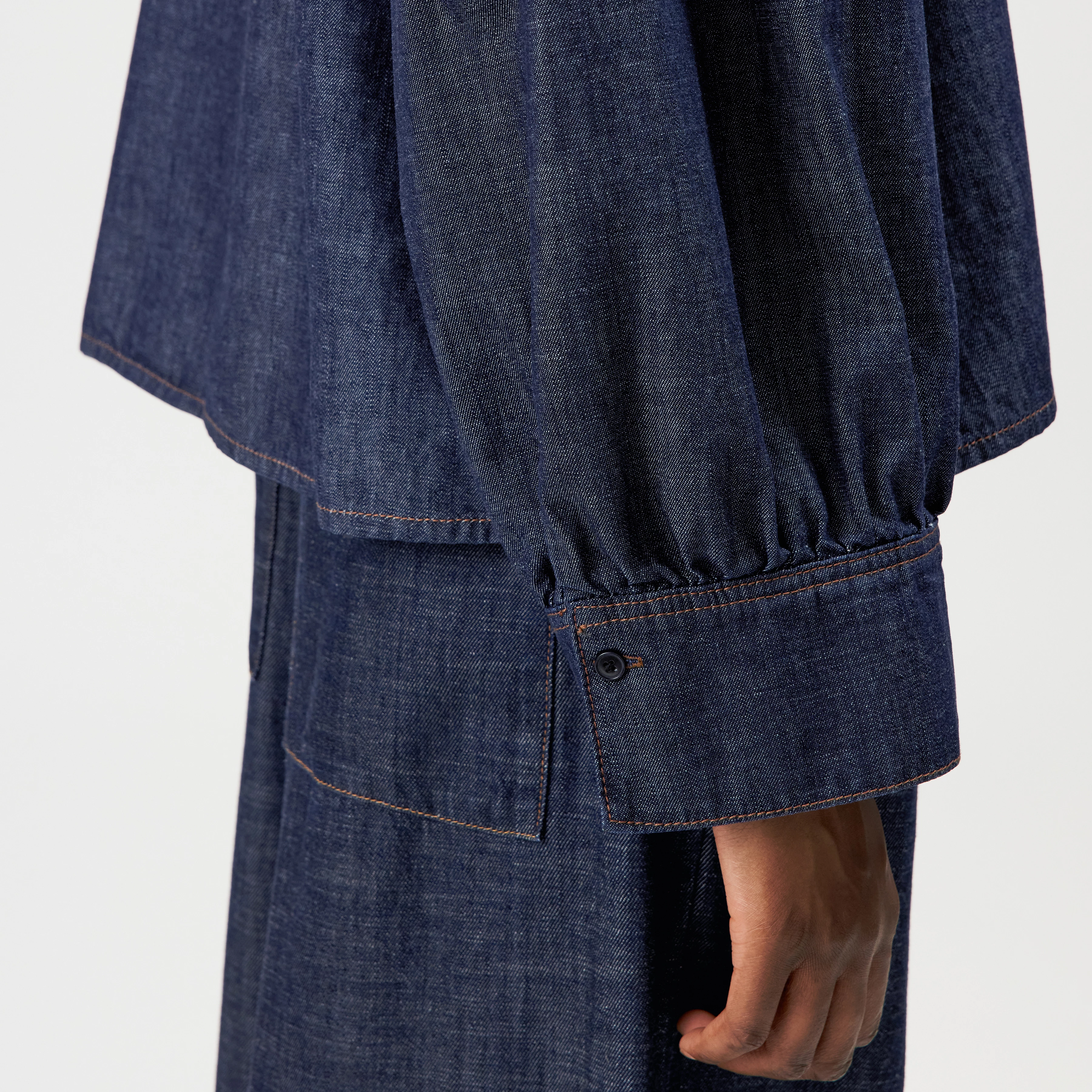 SELENI - Shirt blouse in pure cotton - women - blue - Detailansicht am Model