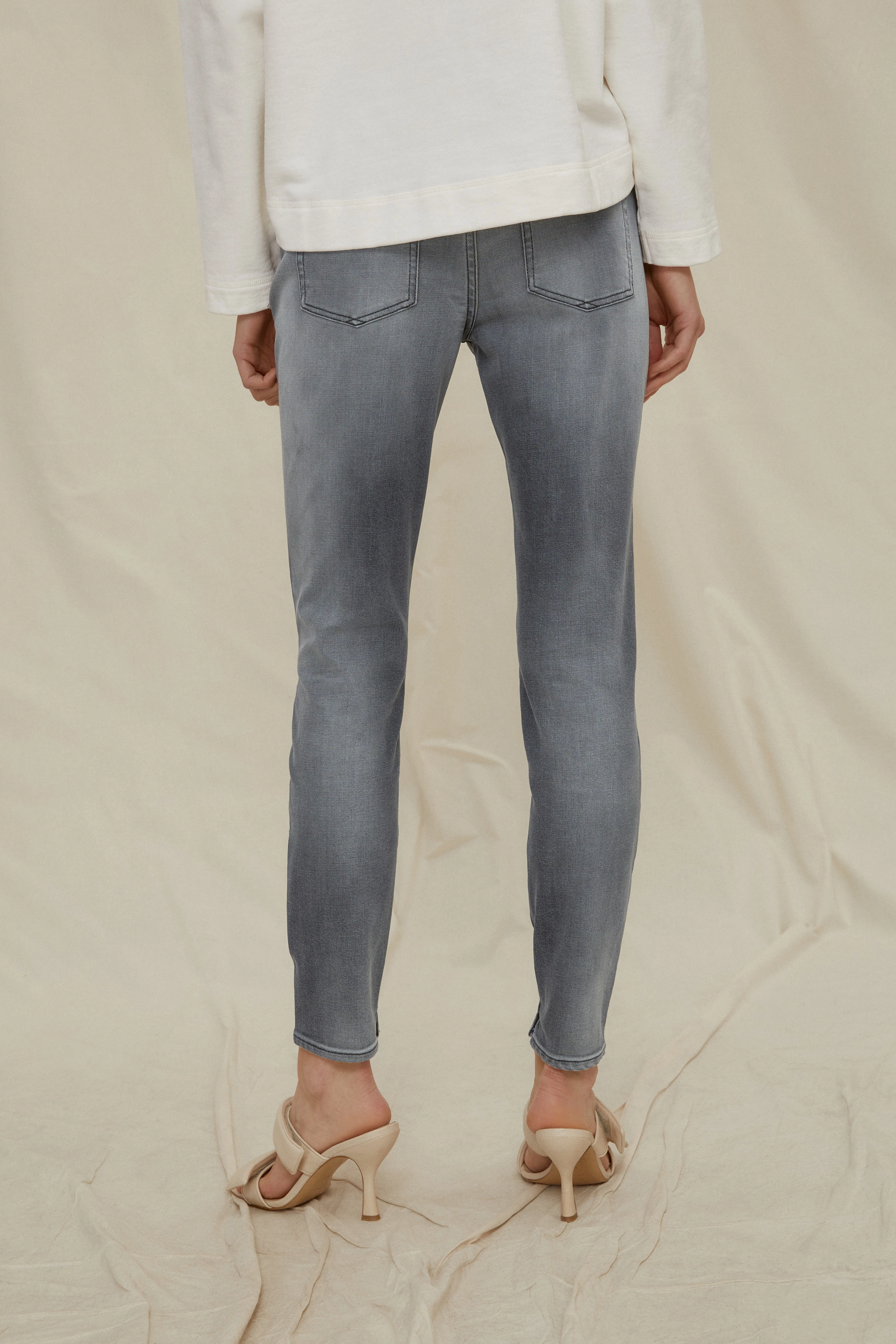 NEED - low-waist skinny denim - Damen - grau - Rückansicht
