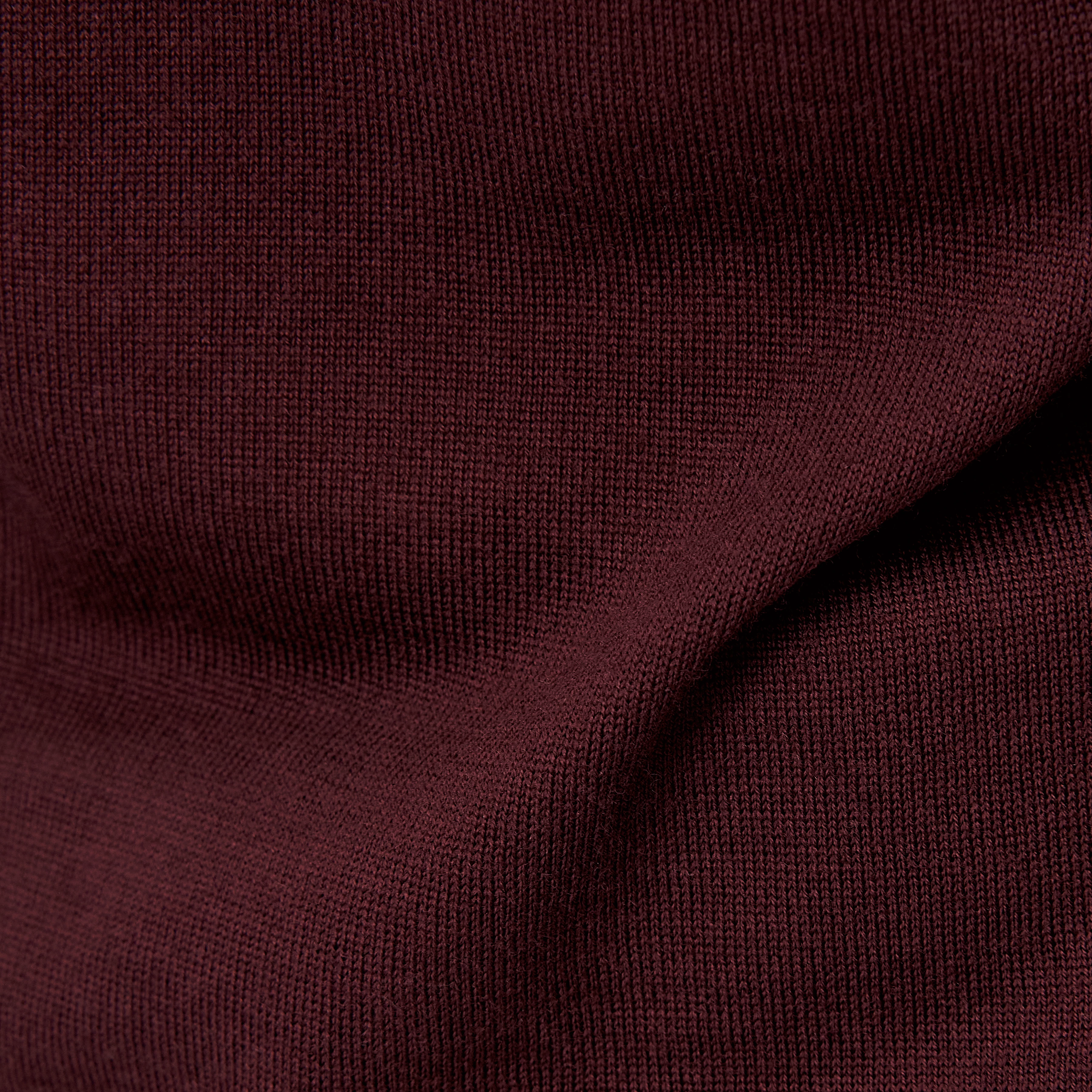RIKONO - Fine merino wool knitted jumper - men - red - Materialbild (B2C)