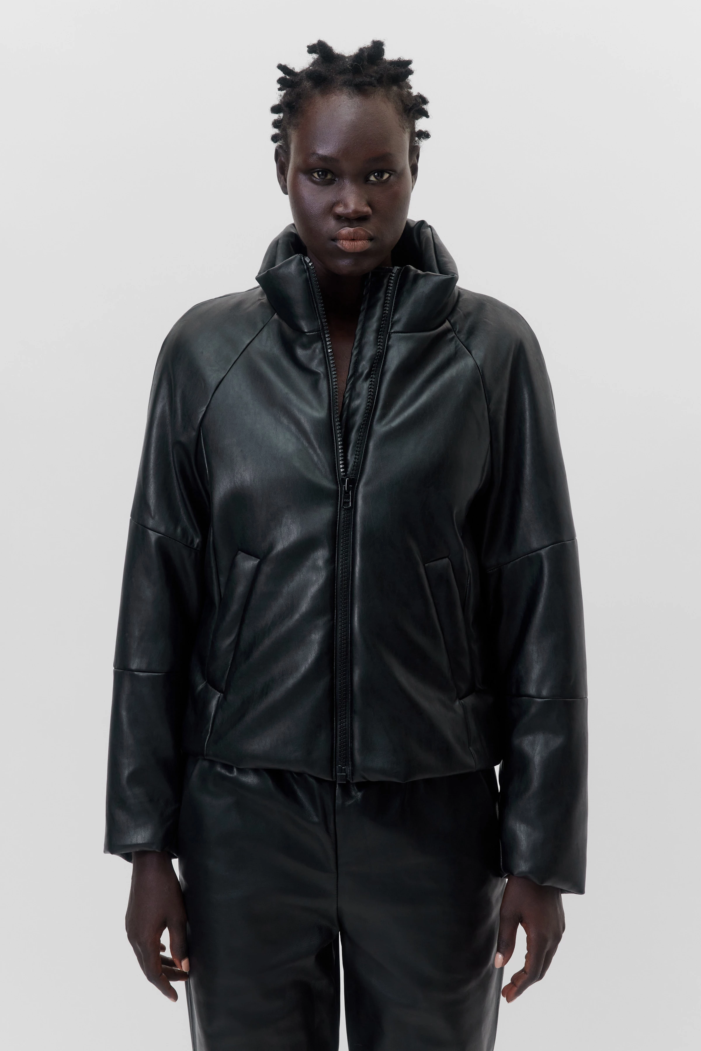 TRURO - puffer jacket in leather look - women - black - Frontansicht