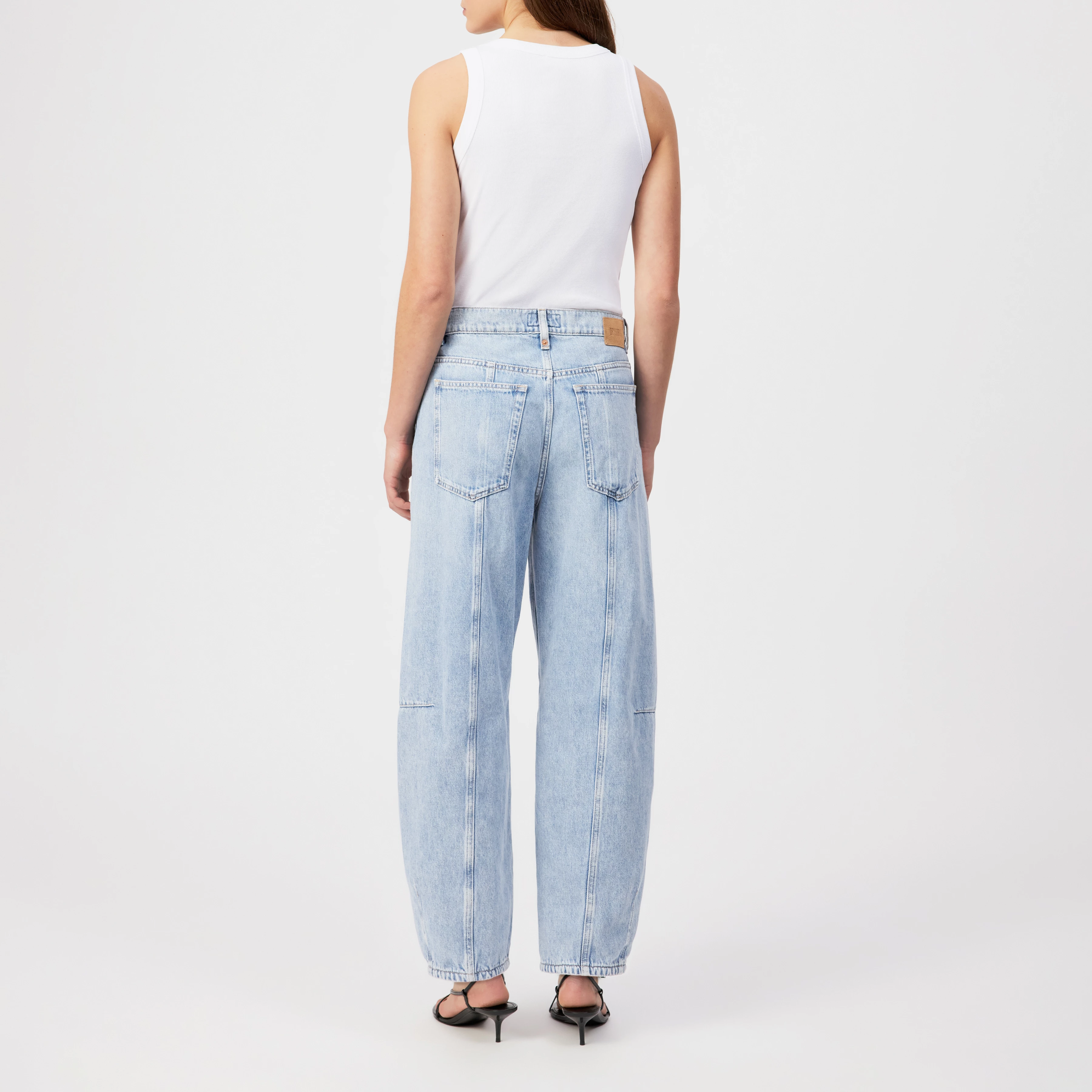 SWORE - Light-blue denim 5-pocket jeans - women - blue - Rückansicht