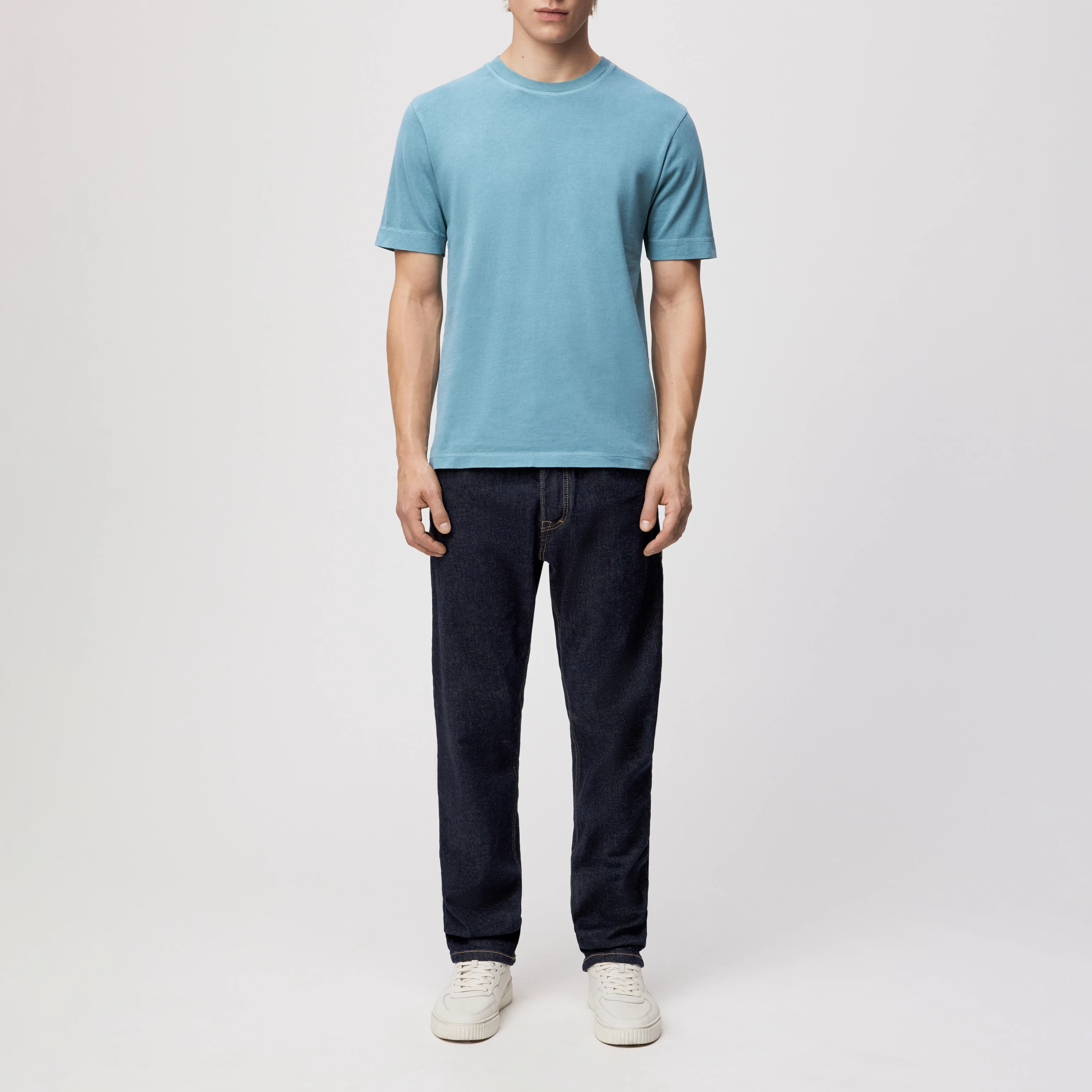 RAPHAEL - T-shirt aspect délavé - men - vert - Ganzkörper-Frontansicht