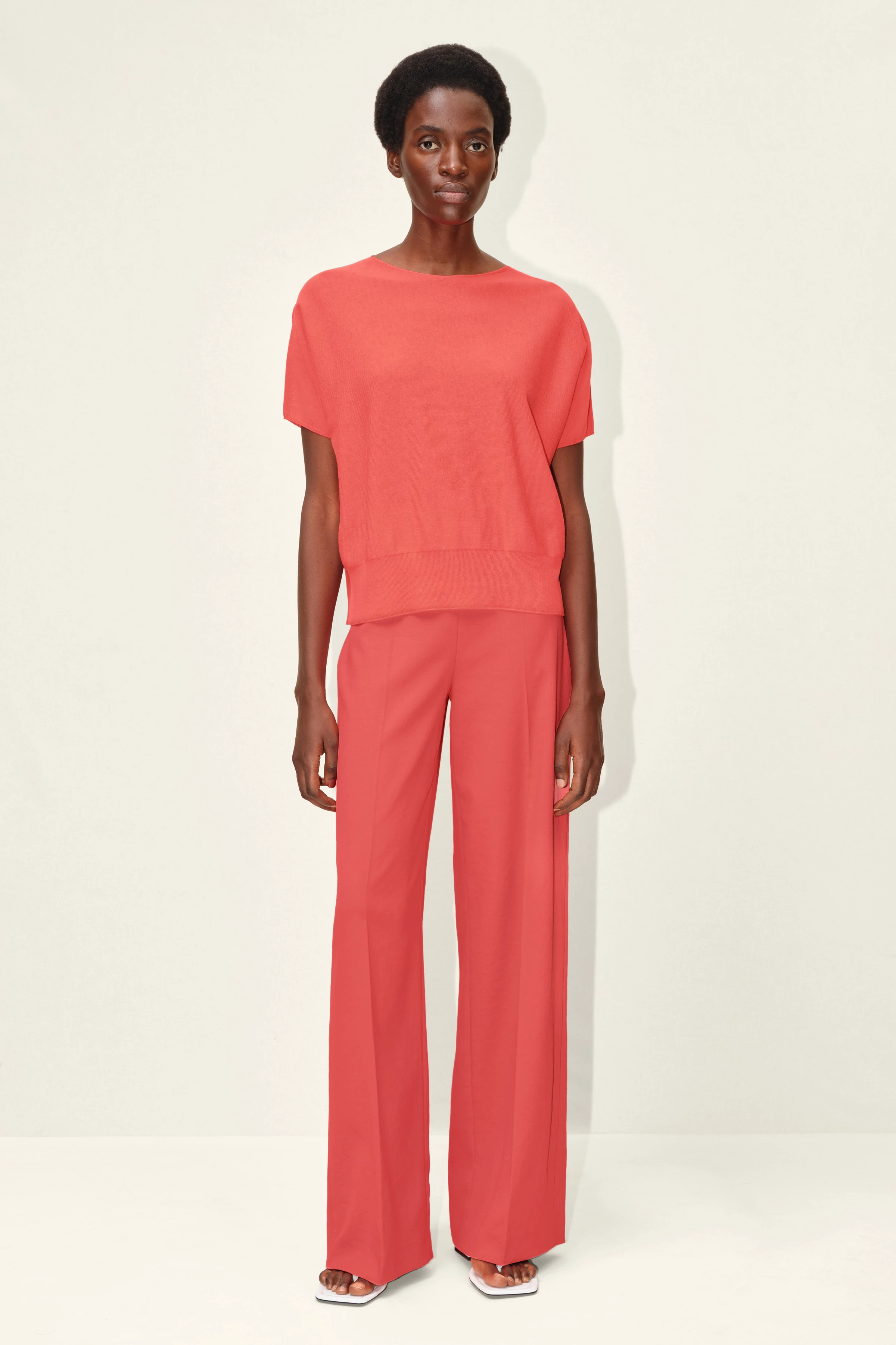 SOMELI - Strick-T-Shirt aus Baumwoll-Crêpe - Damen - orange - Ganzkörper-Frontansicht