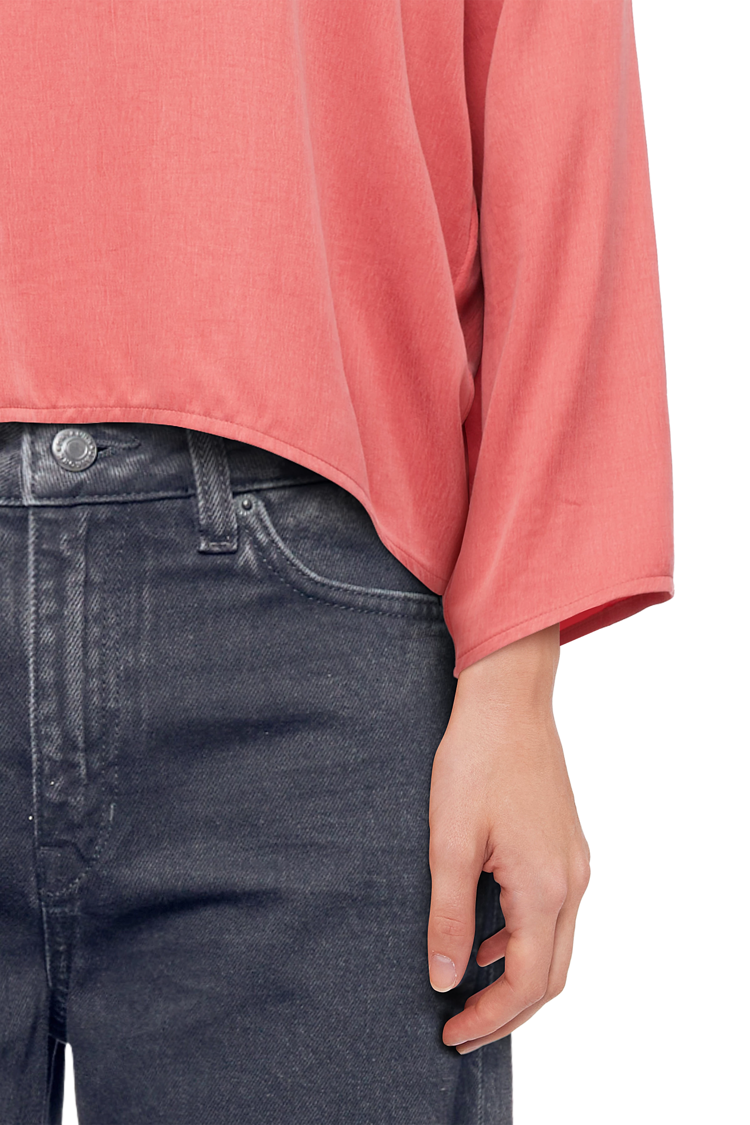 NIALINI - T-Shirt Bluse in Cupro-Baumwoll Mix - Damen - rosa - Detailansicht am Model