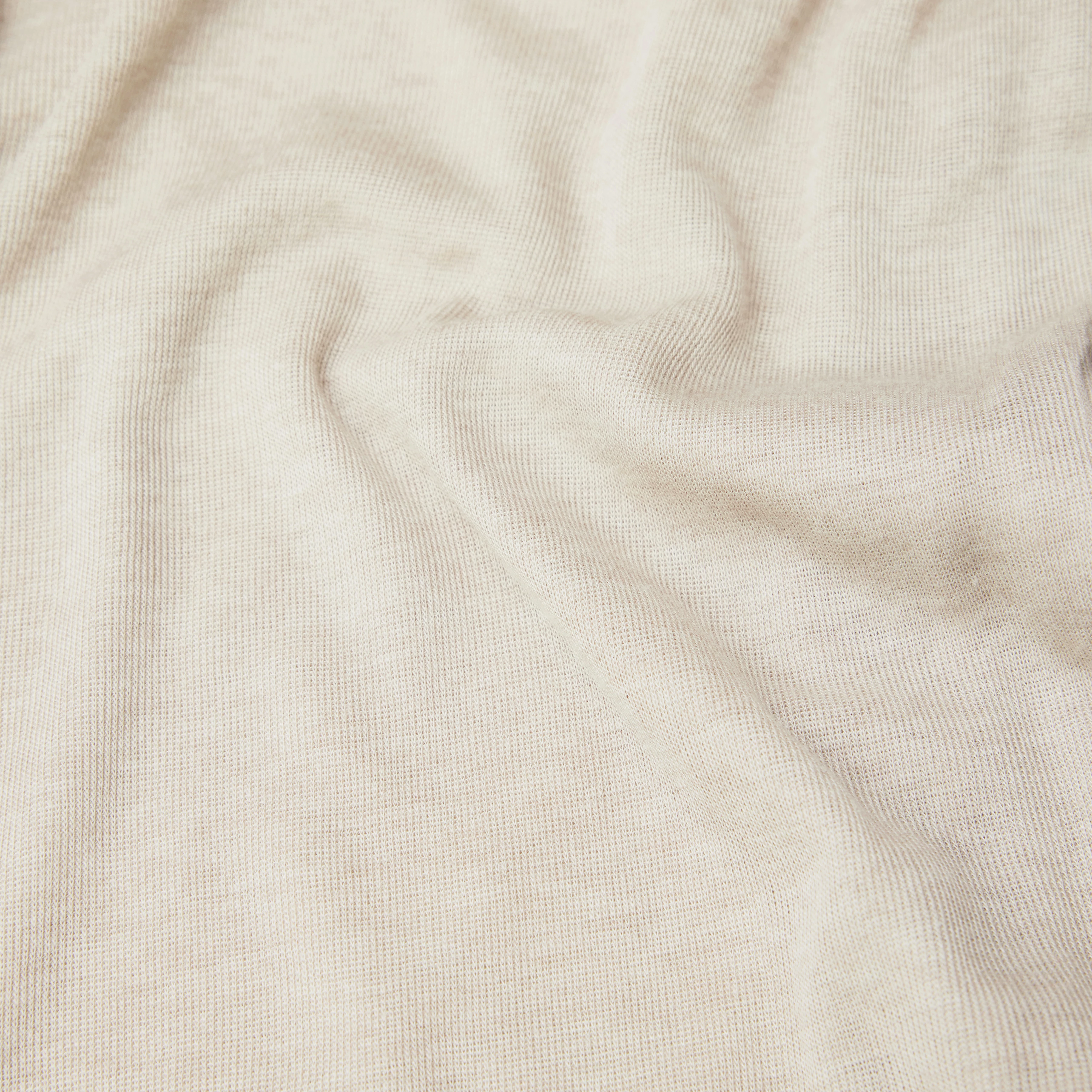 ZERAFNE - Slim-fit long-sleeved top in lyocell-wool blend - women - beige - Materialbild (B2C)