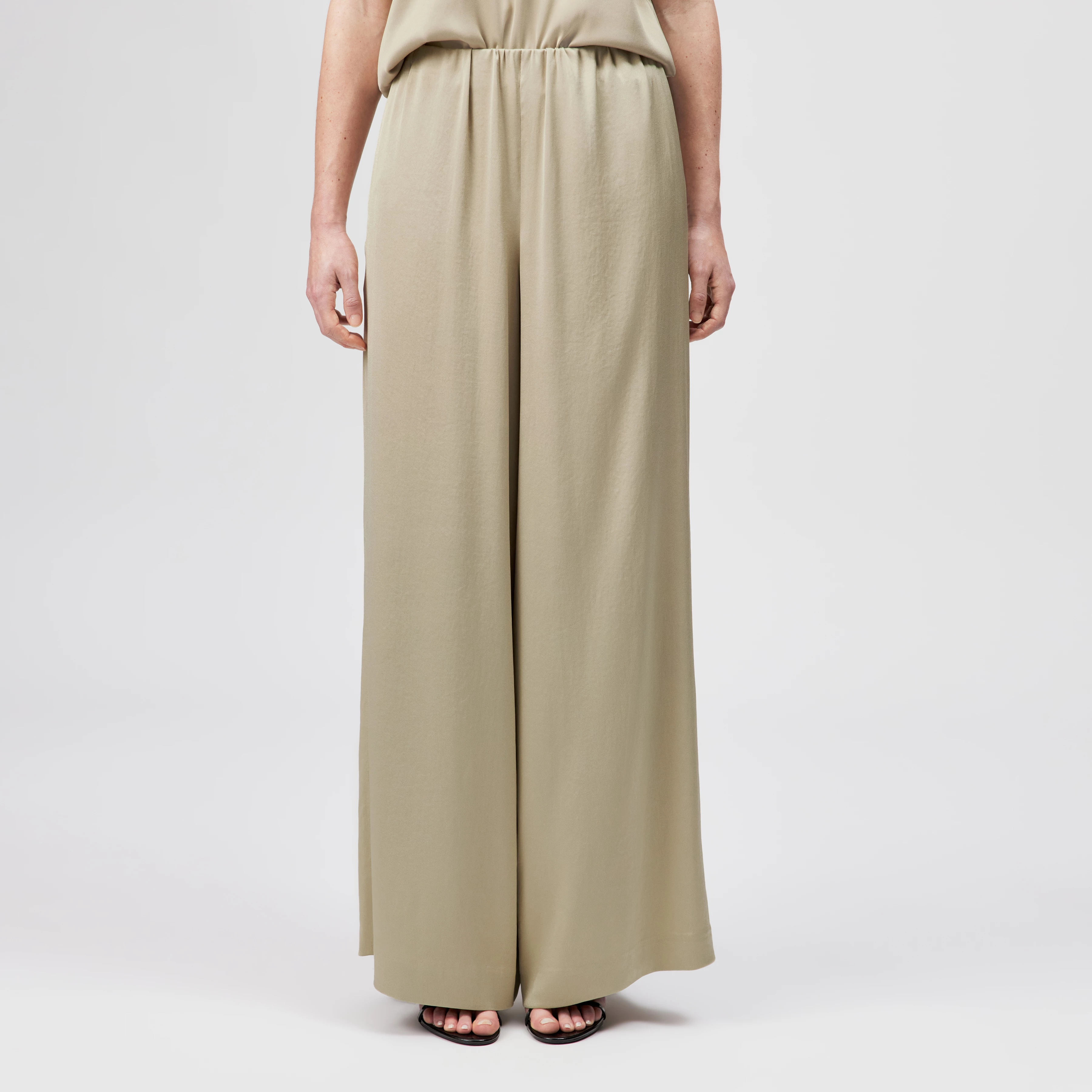 TWEEZER - Wide trousers in satin - women - beige - Frontansicht