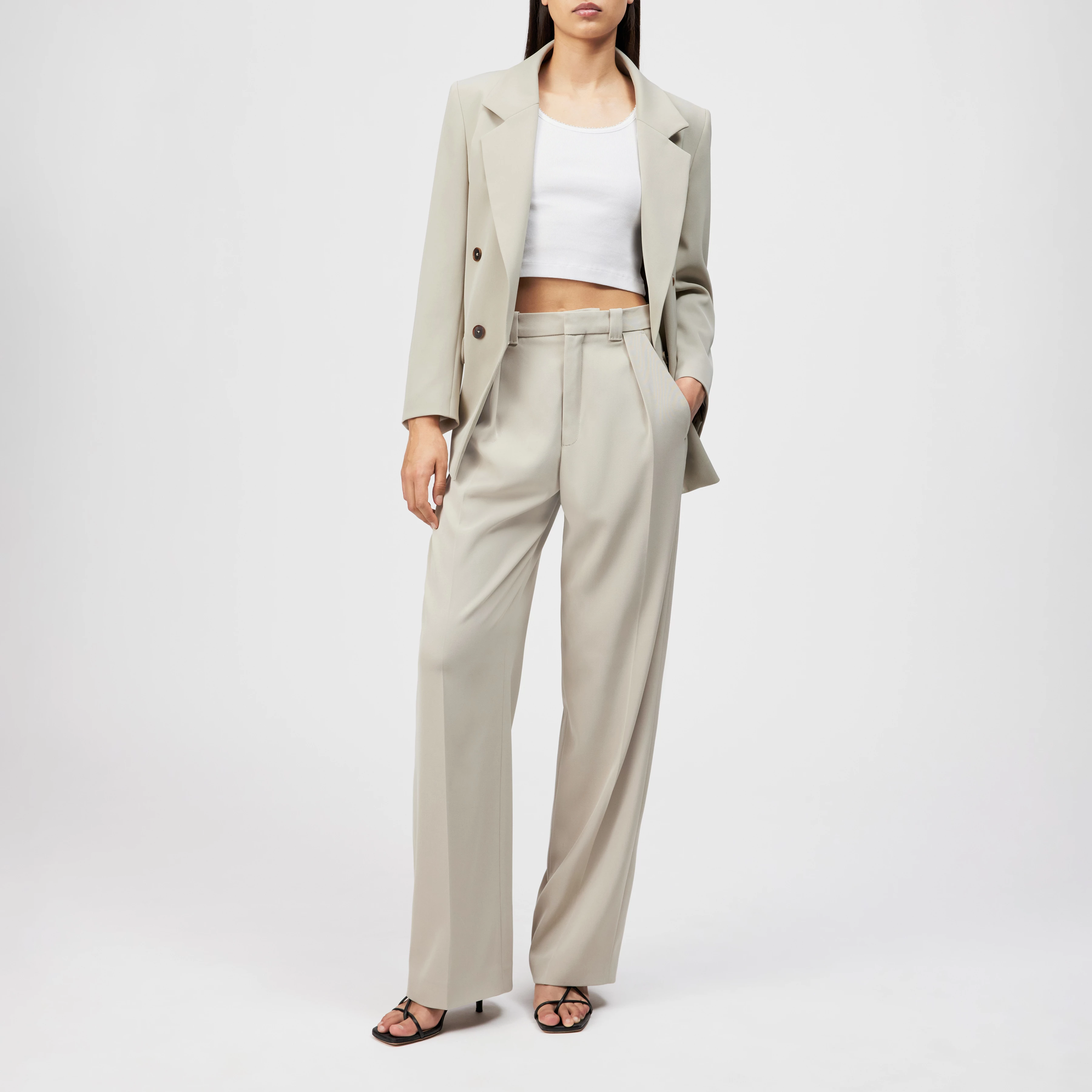ADUCT - Tailored Pants mit geradem Bein in Techno-Twill - Damen - beige - Ganzkörper-Frontansicht
