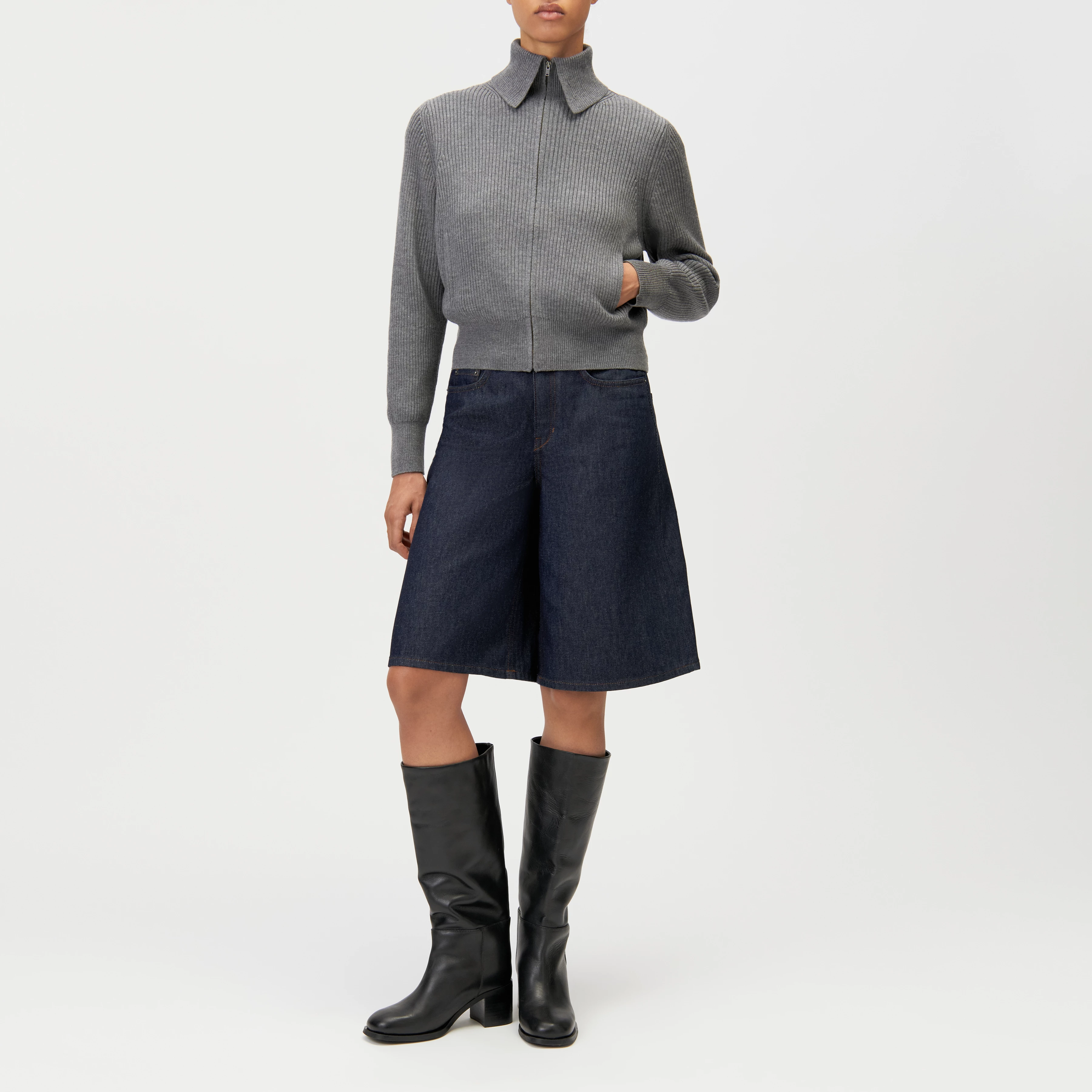 FIBIONE - Cropped ribbed cardigan - women - grey - Ganzkörper-Frontansicht