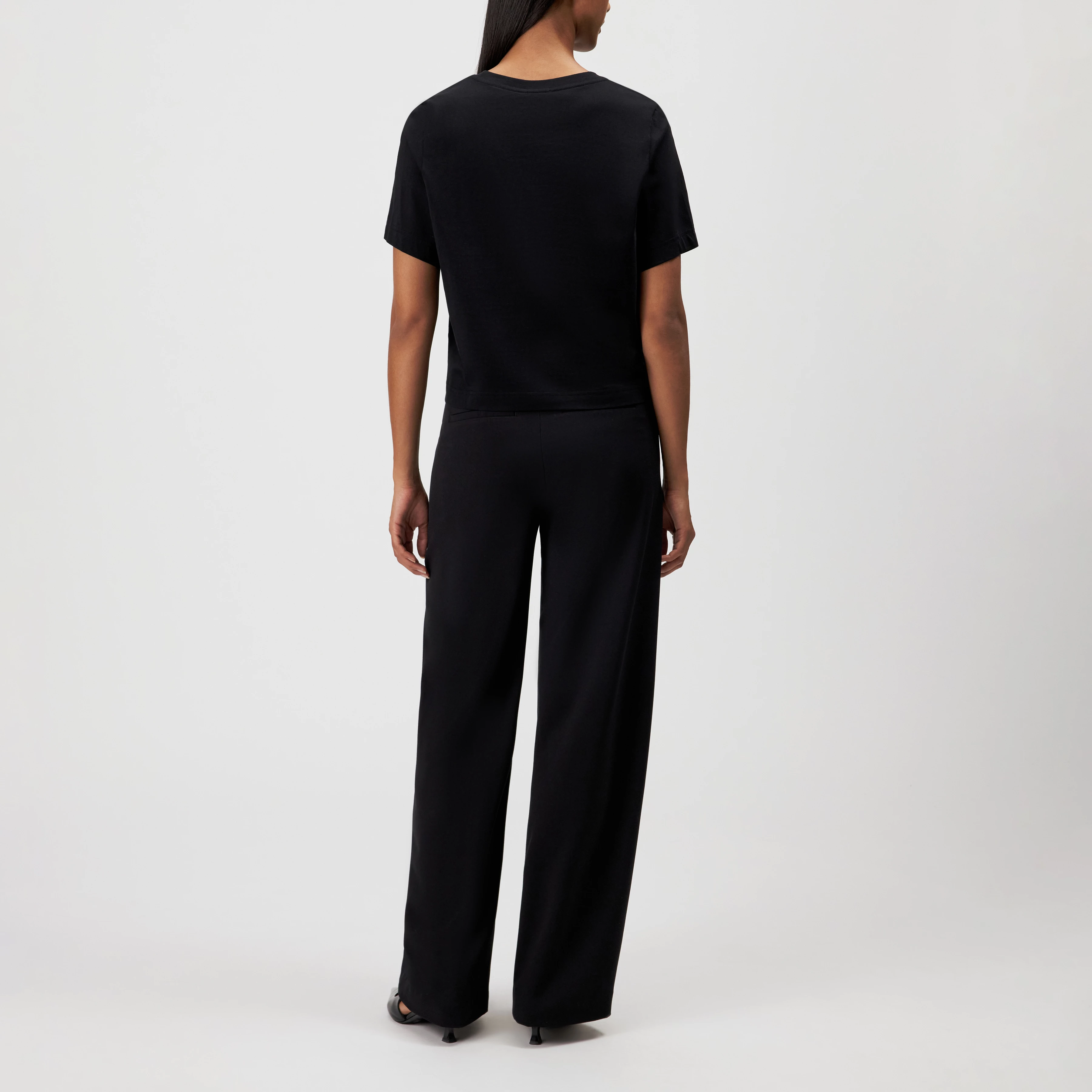 QIRA - Regular fit T-shirt in pure cotton - women - black - Rückansicht