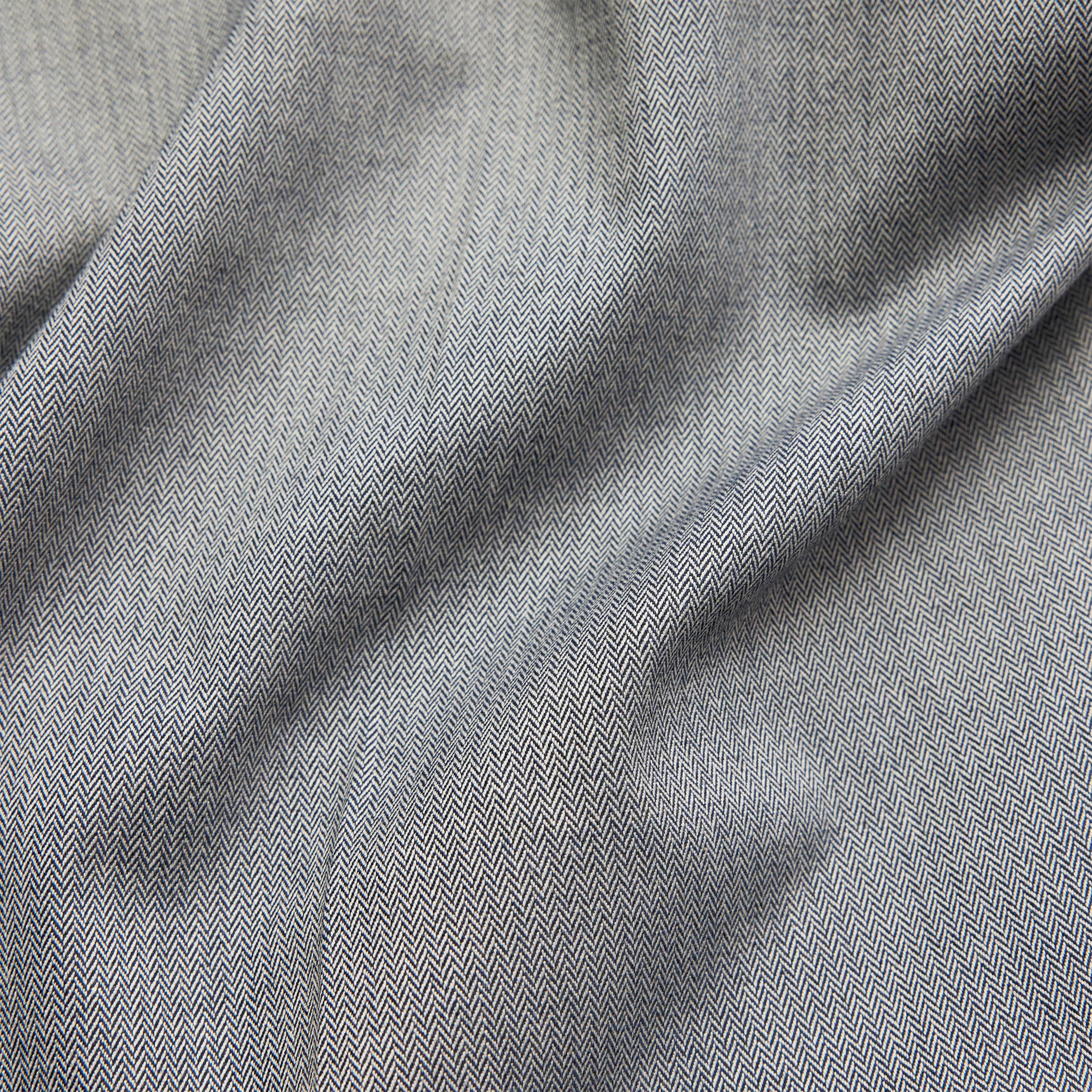 CHASY - Casual trousers with pleats in herringbone flannel - men - grey - Materialbild (B2C)