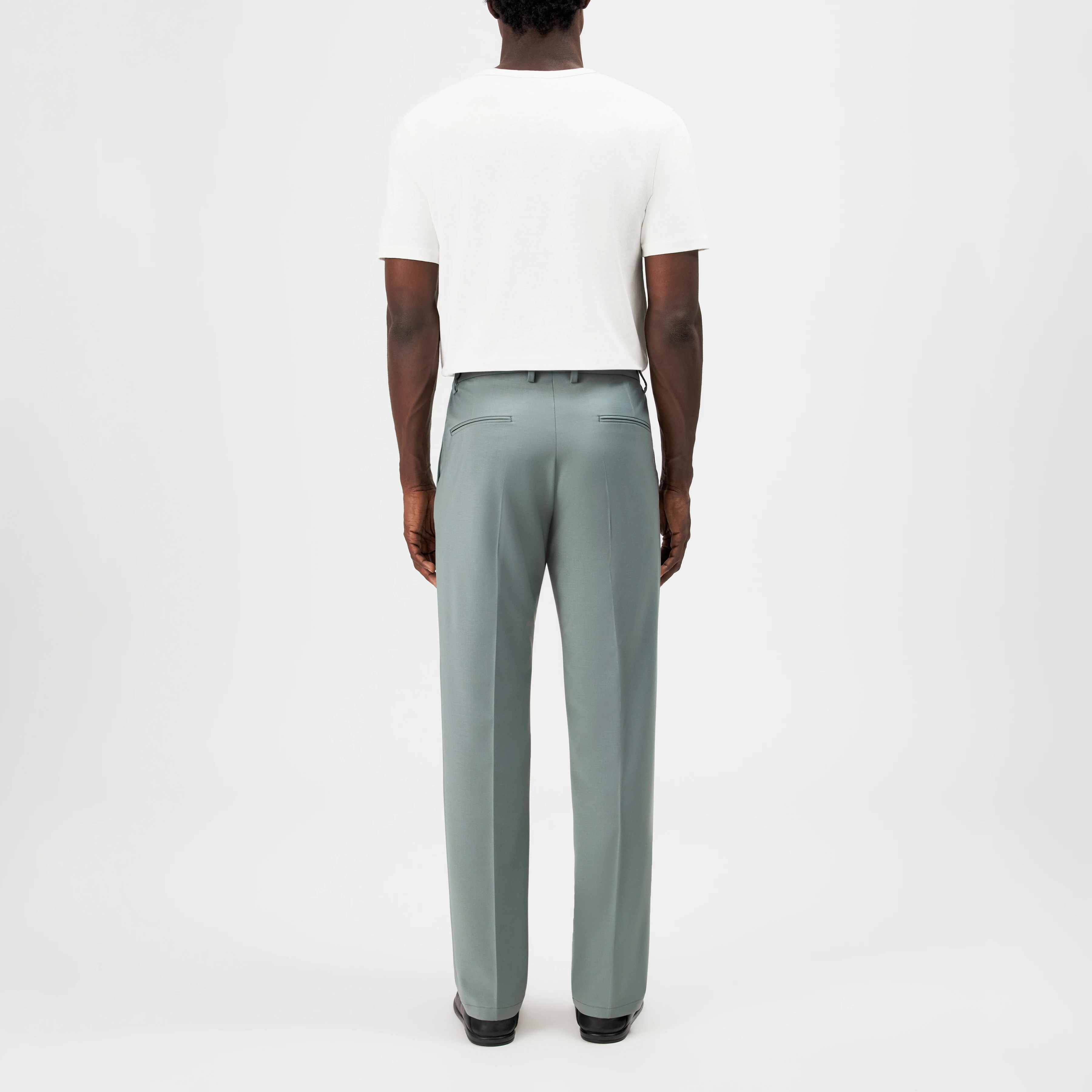AJEND_RGLR - Tailored trousers in wool blend - men - green - Rückansicht
