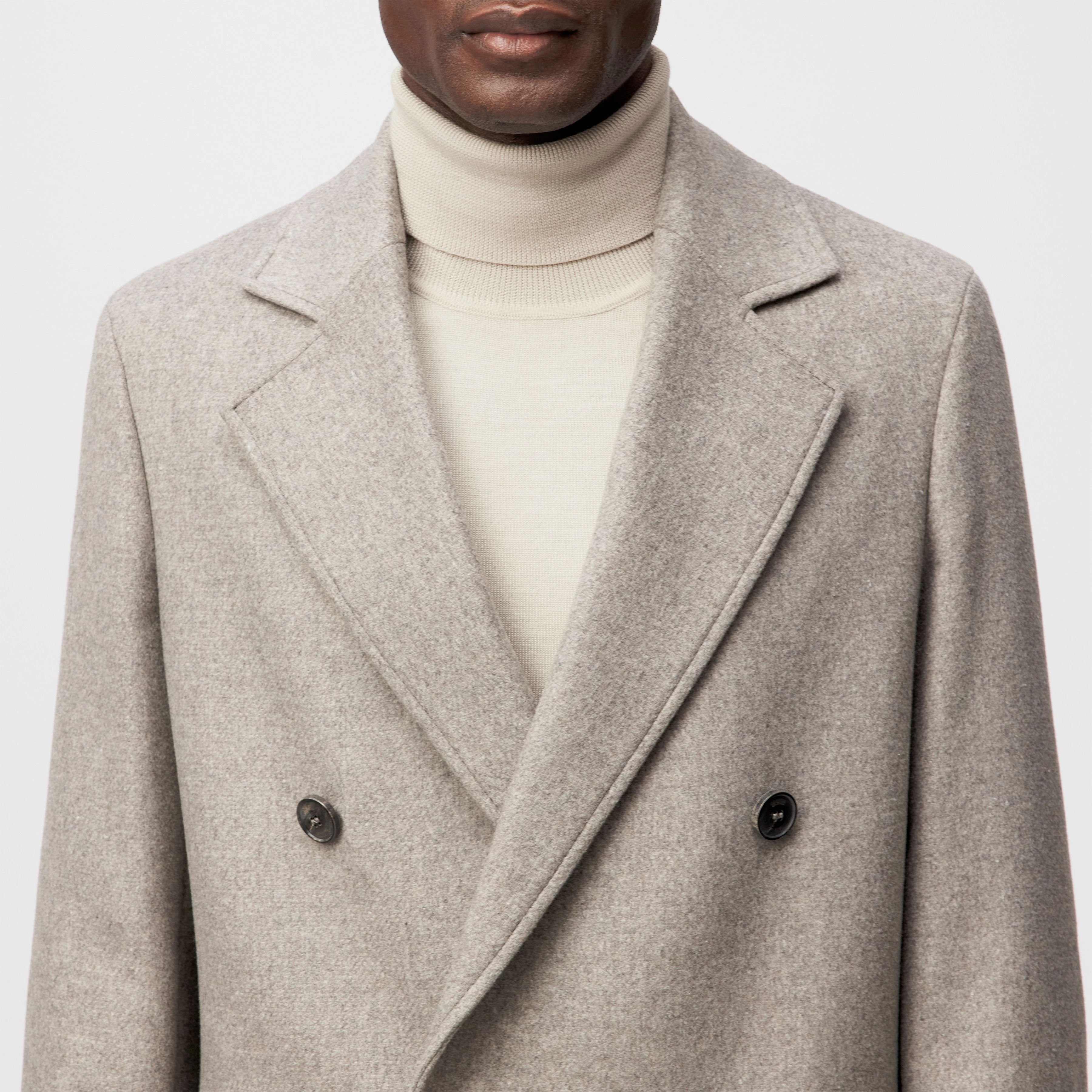 NEKOLA - Double-breasted coat in flannel - men - beige - Detailansicht am Model