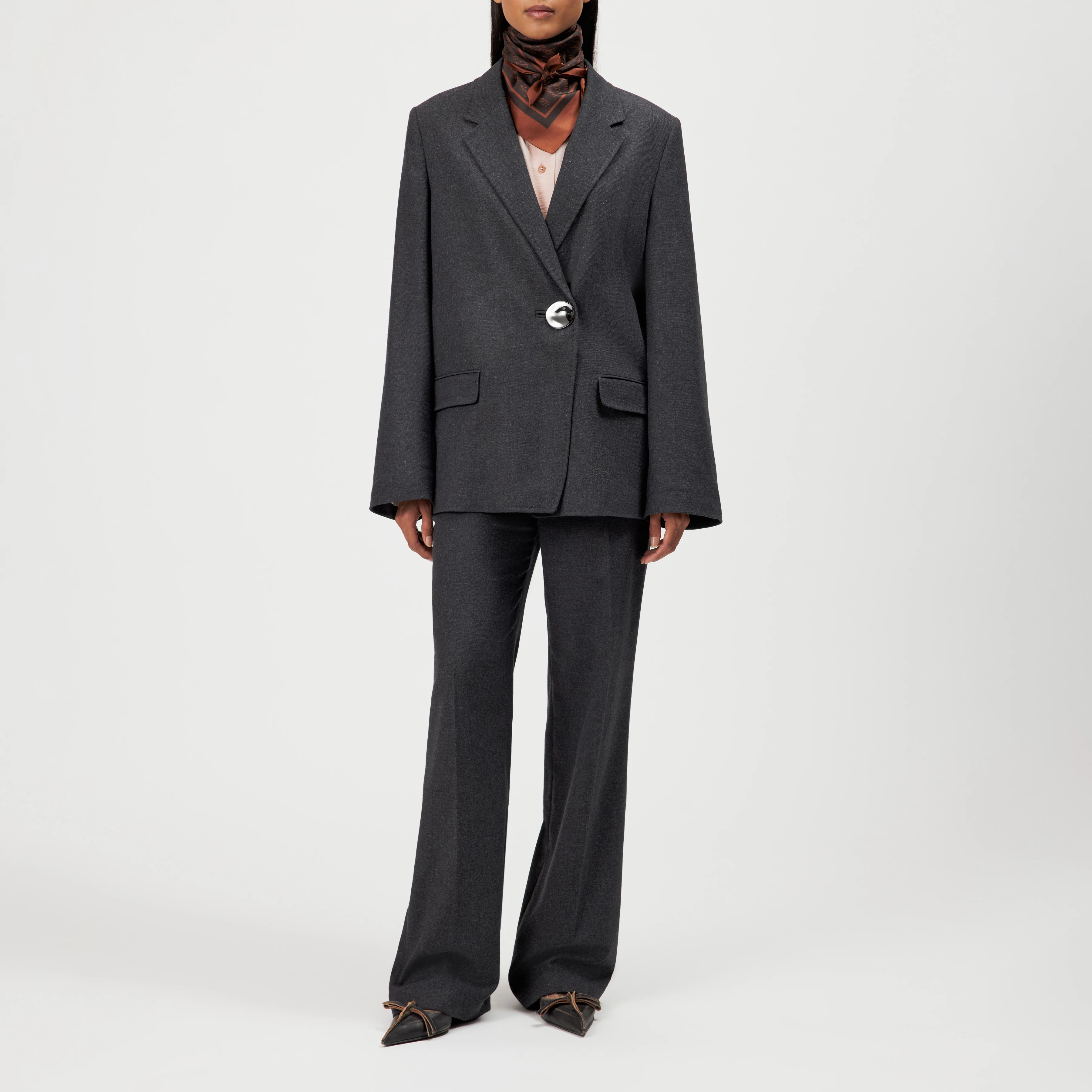 SHENTON_1 - Long oversized blazer, single-button closure - women - grey - Ganzkörper-Frontansicht