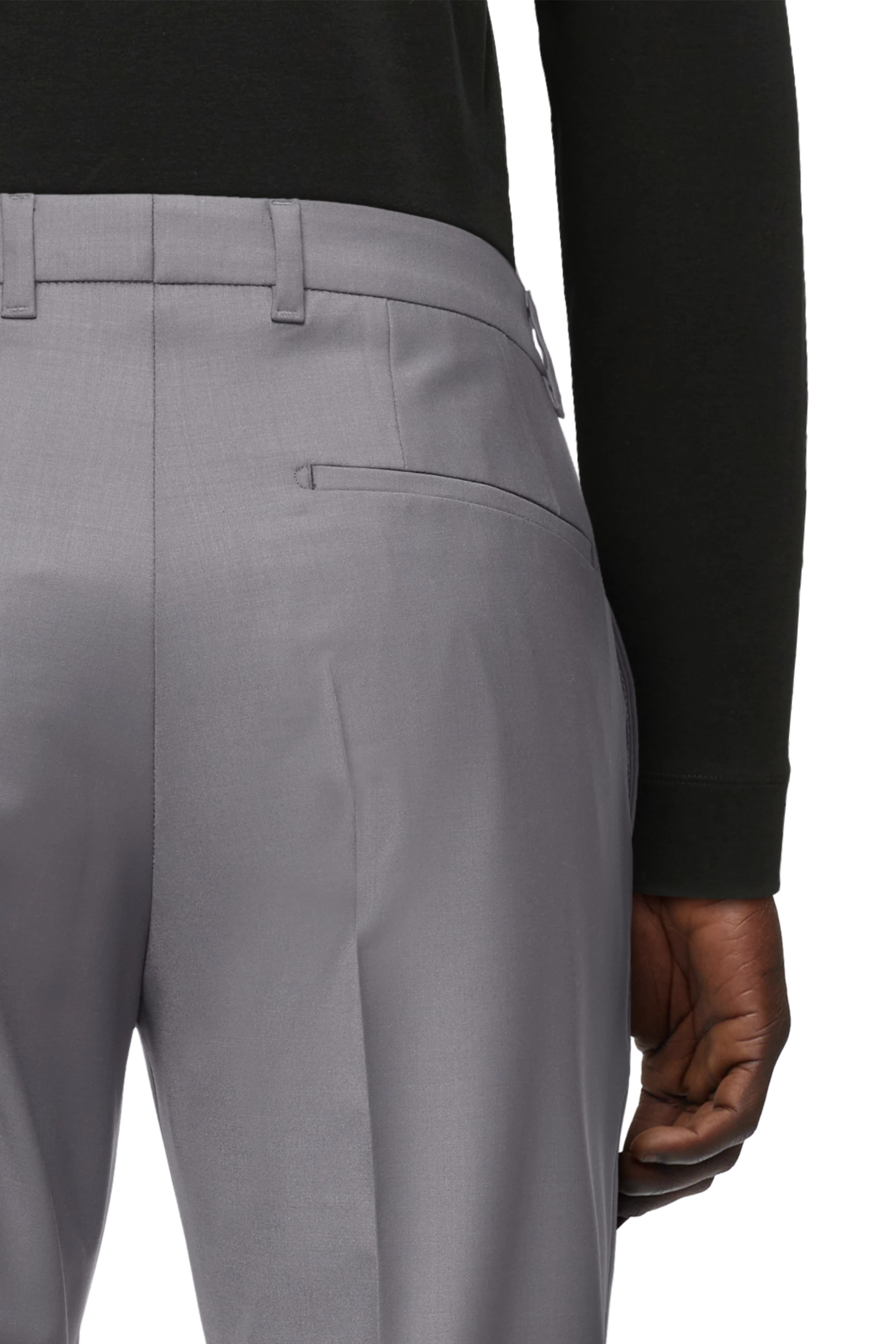 PIET_SK - Klassische Slim Fit Hose in Bi-Stretch - Herren - grau - Detailansicht am Model