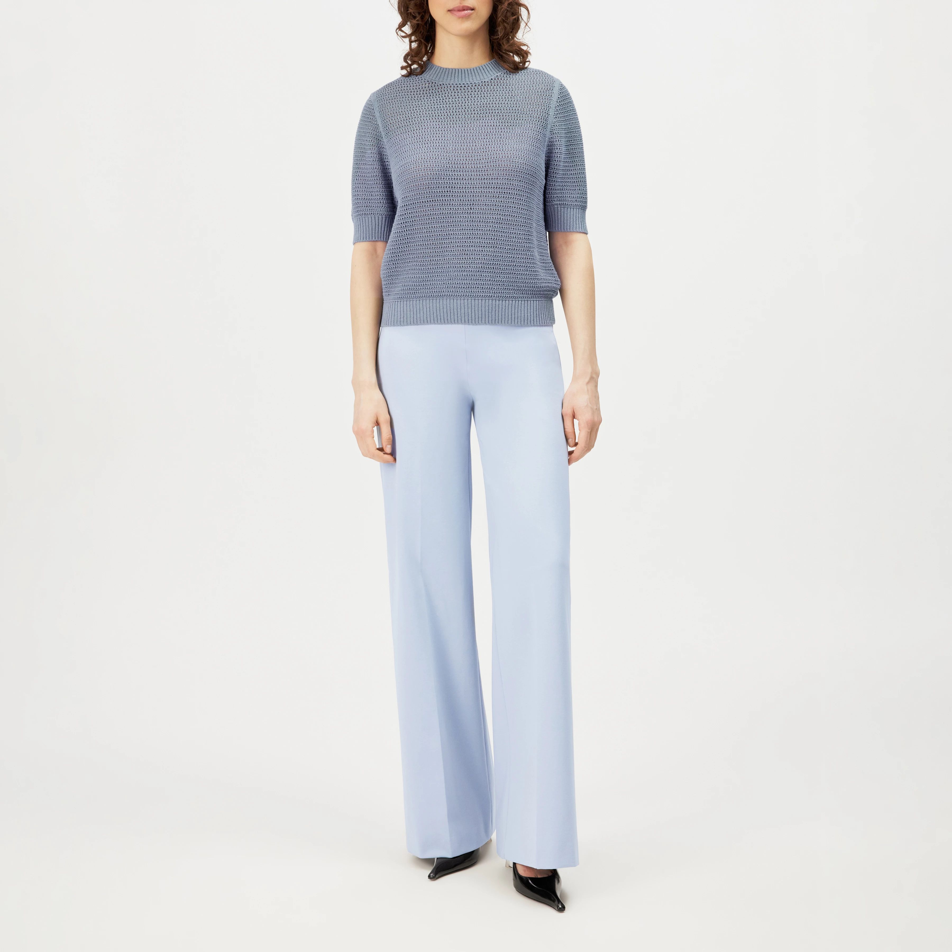 SANIDY - Chunky knit short sleeve in cotton blend - women - blue - Ganzkörper-Frontansicht