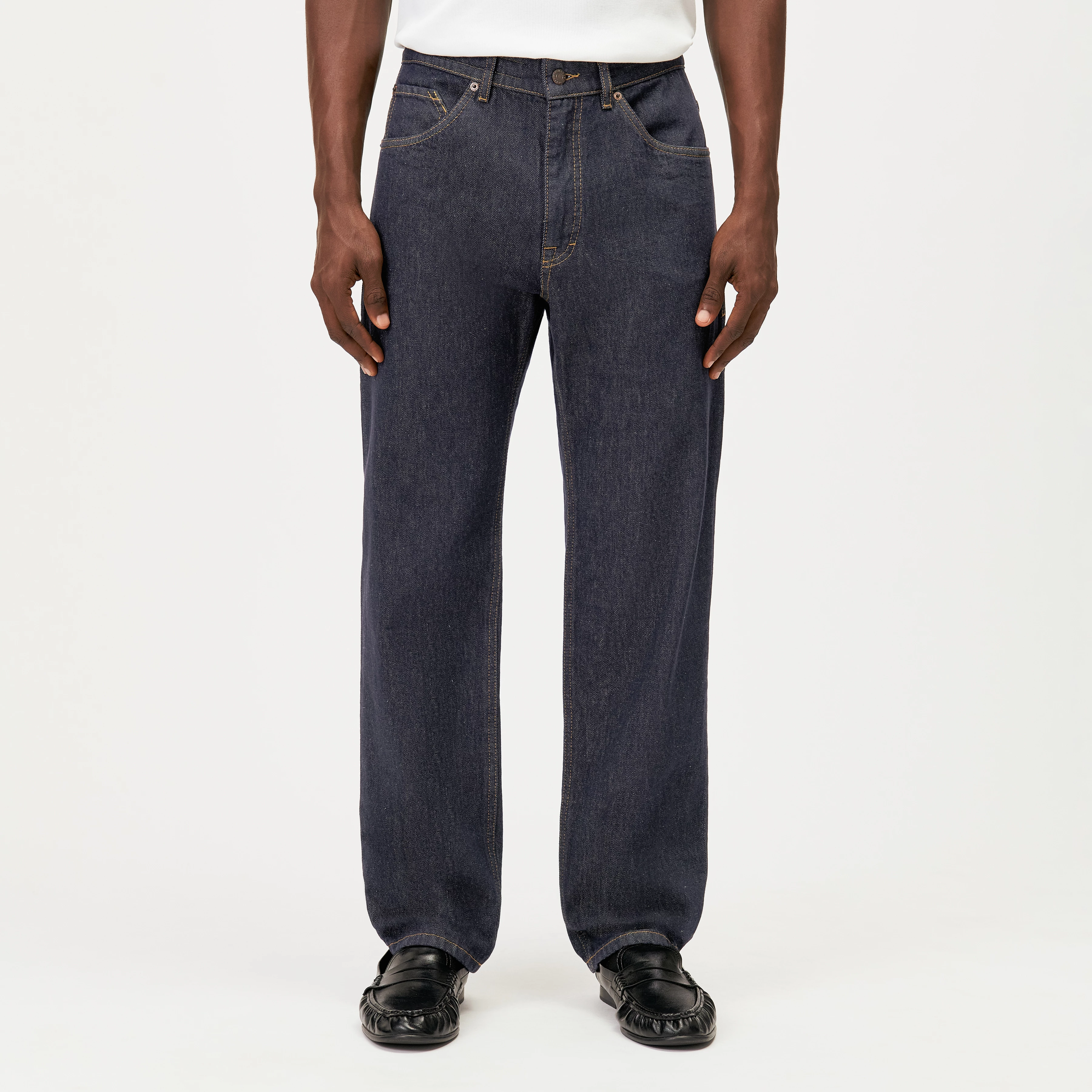 HIGHT_2 - Relaxed fit jeans in raw denim - men - blue - Frontansicht