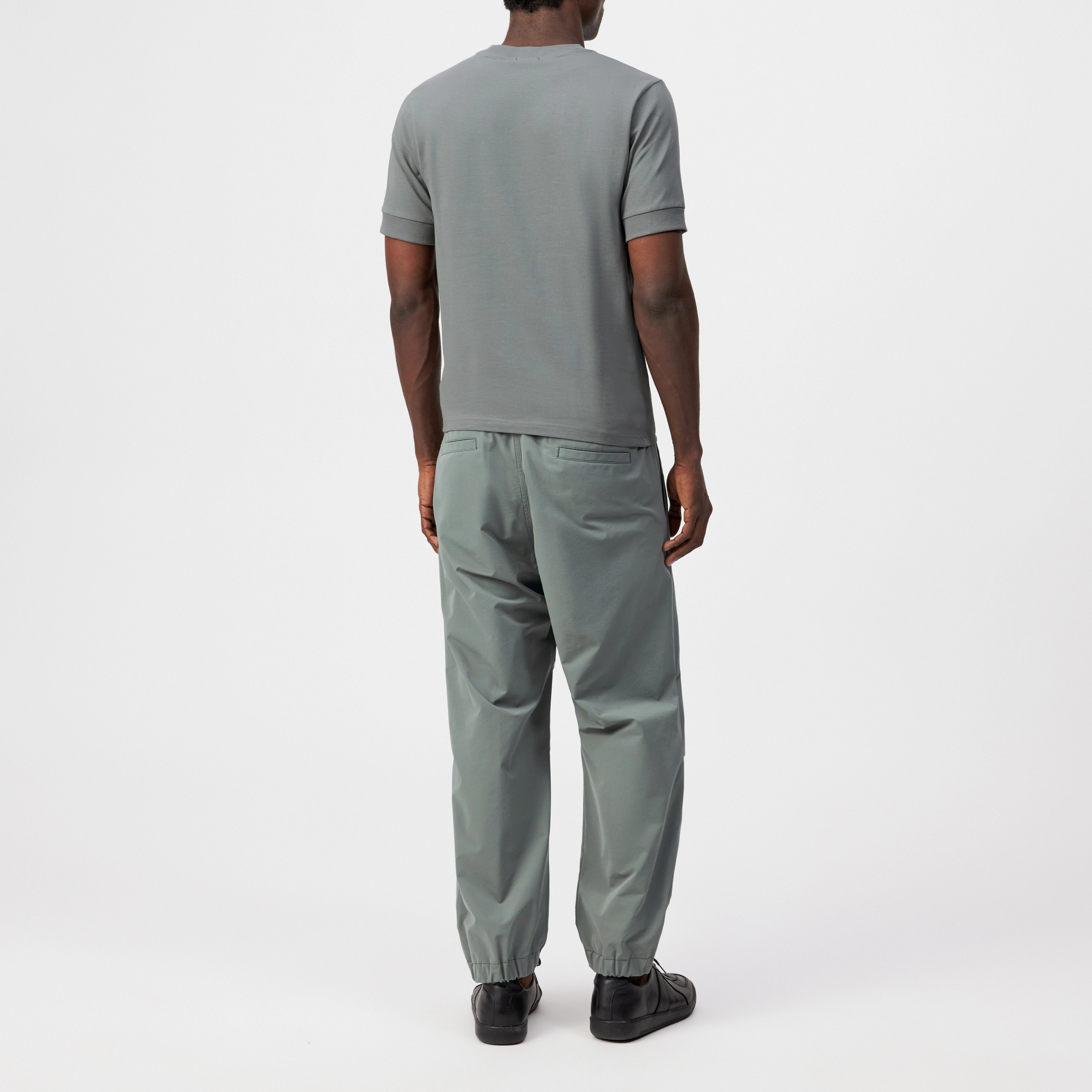 ANTON - Fitted T-shirt i bomuld - men - grøn - Rückansicht