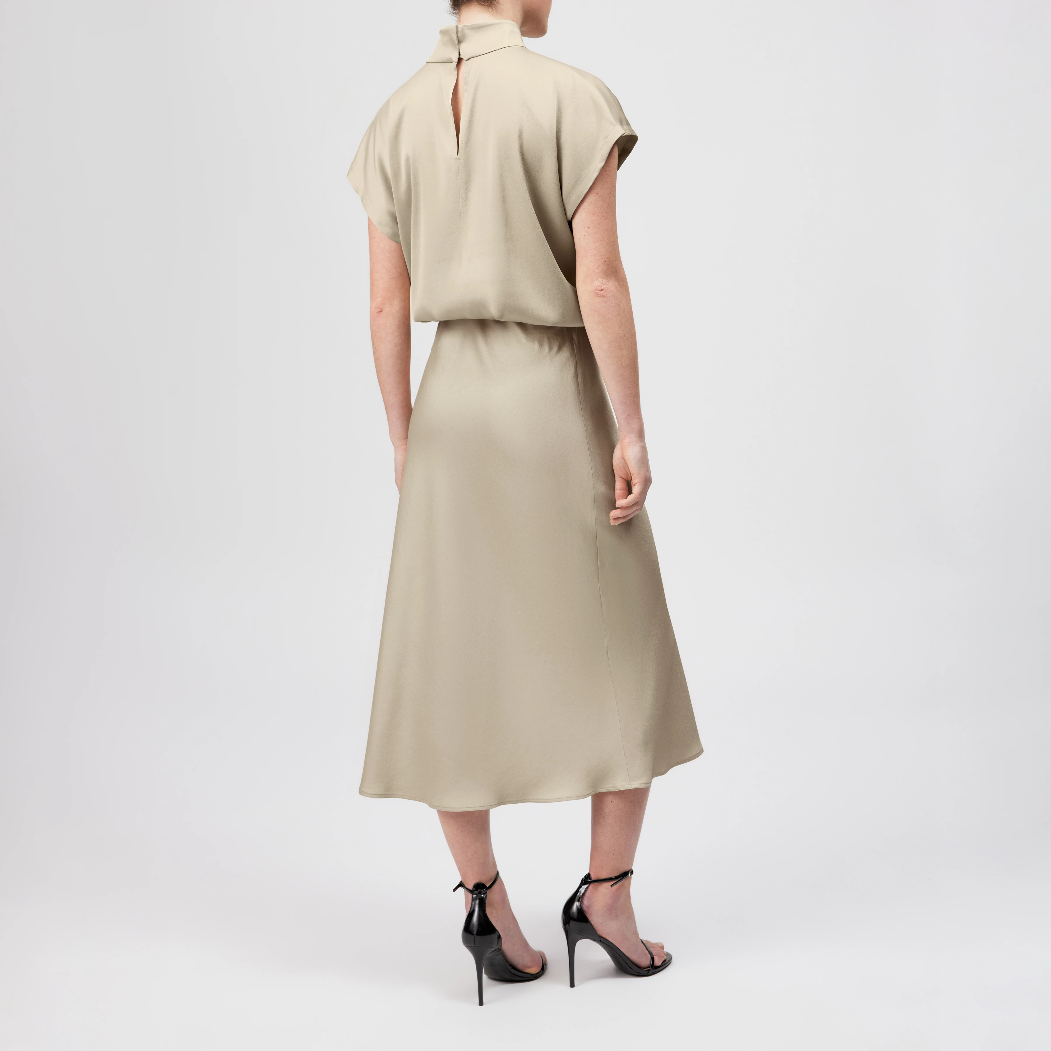 URA - Mid-length slip skirt in satin - women - beige - Rückansicht