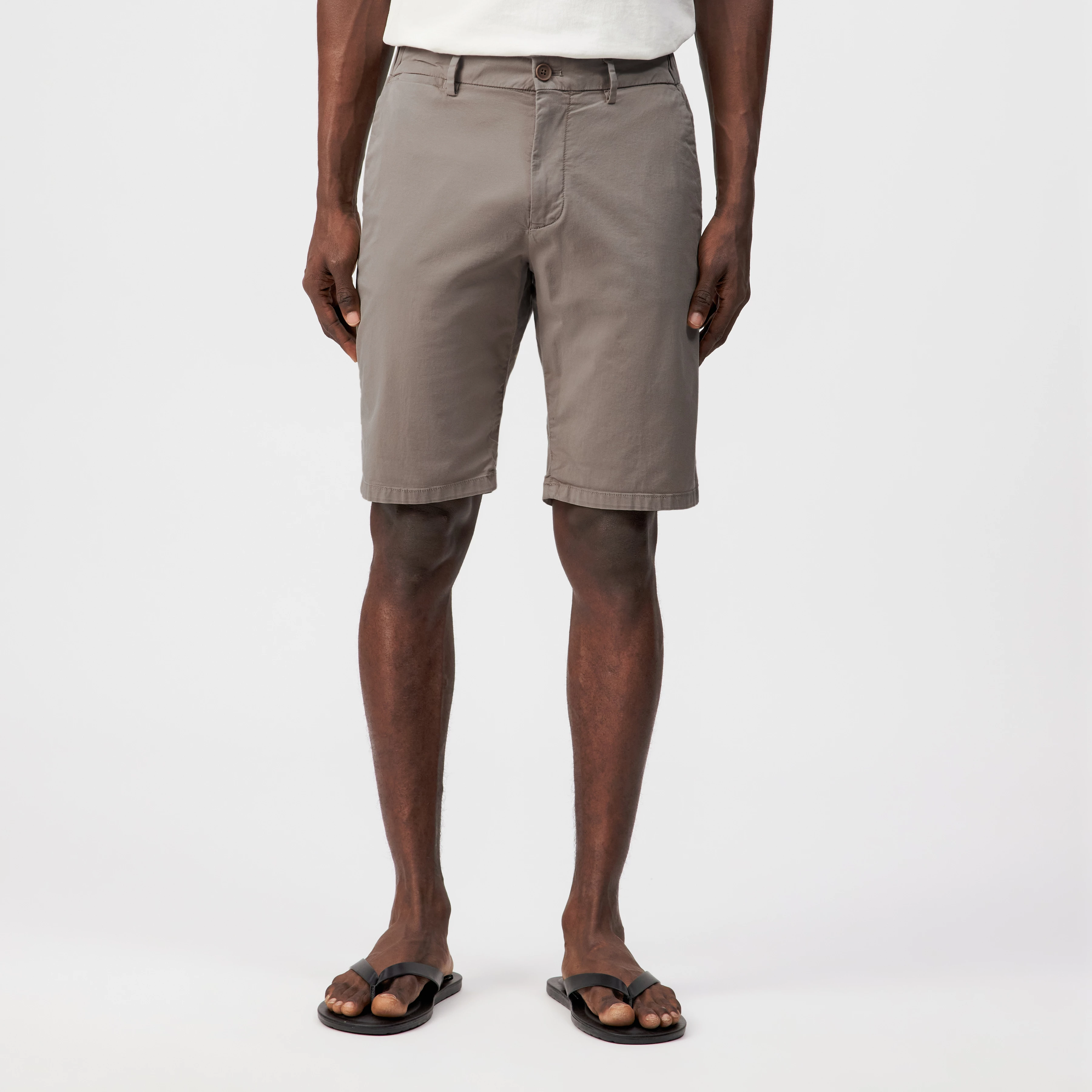 KEND - Chino shorts in cotton twill - men - beige - Frontansicht