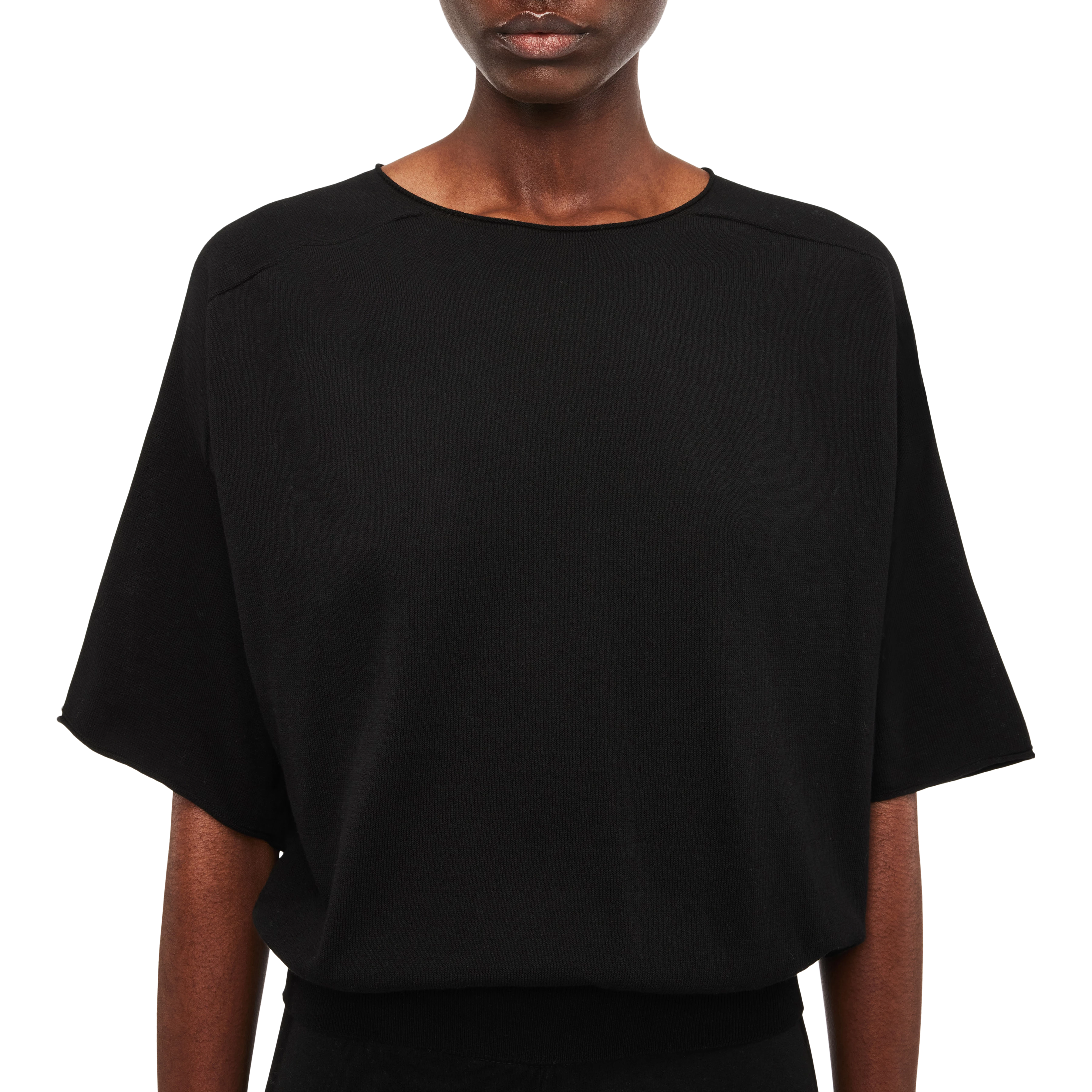 DILARY - Casual knitted T-shirt in cotton crêpe - women - black - Detailansicht am Model