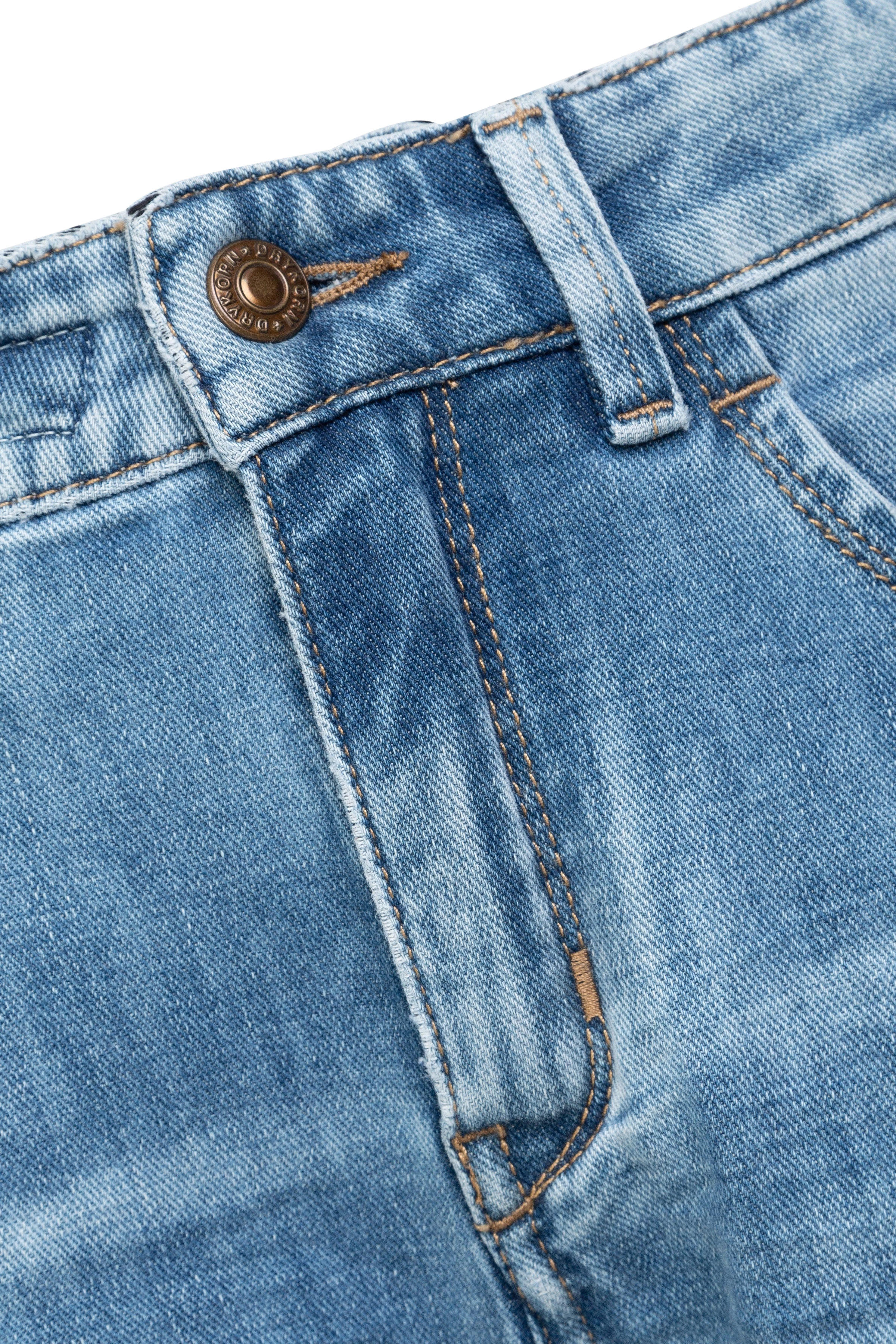 LIKE - Girlfriend-Jeans mit Krempelsaum in Mid-Blue - Damen - blau - Freisteller Detailansicht