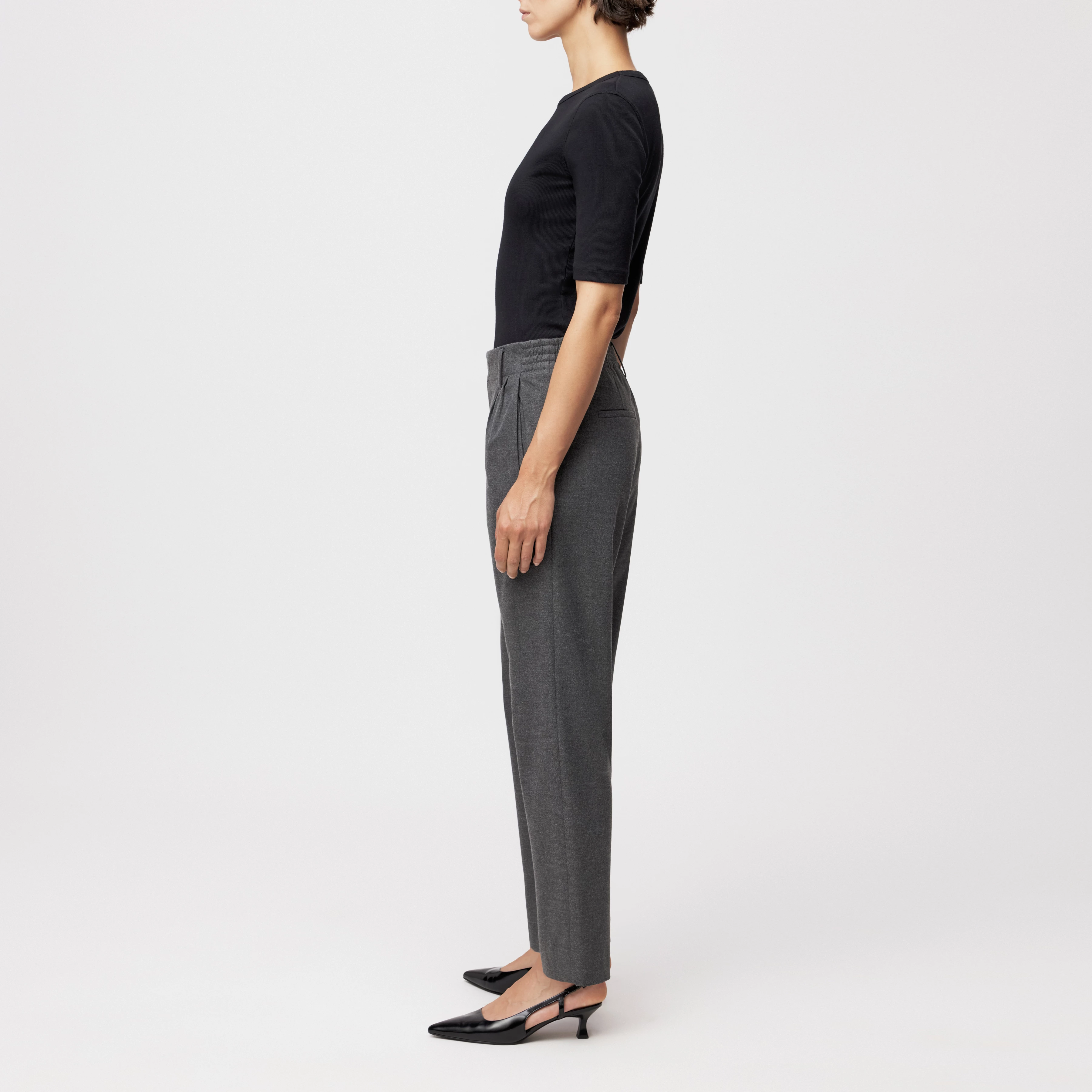 DISPATCH_0 - Pleated trousers in viscose blend - women - grey - Seitenansicht