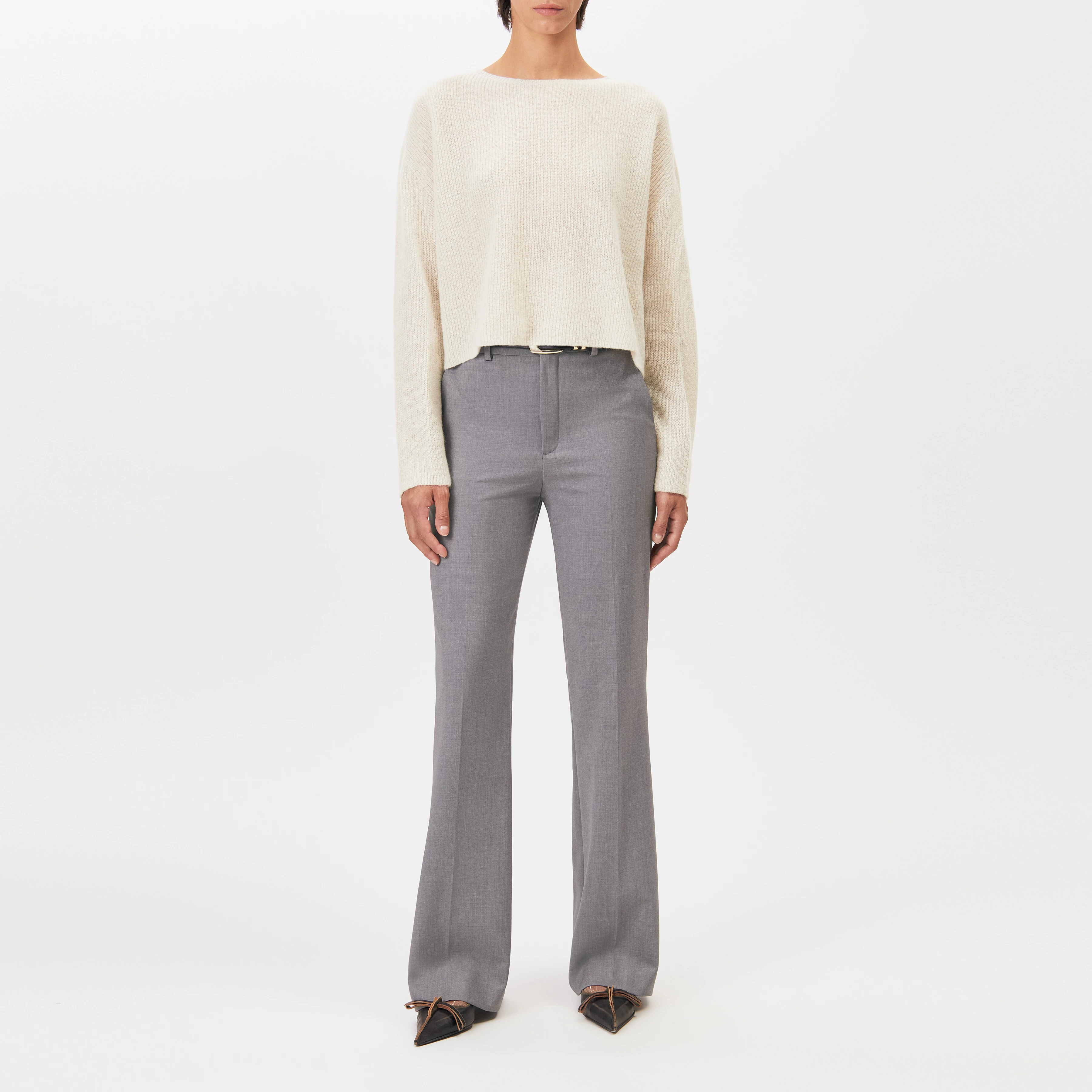 IMENY - Short Suri Alpaca blend jumper - women - beige - Ganzkörper-Frontansicht