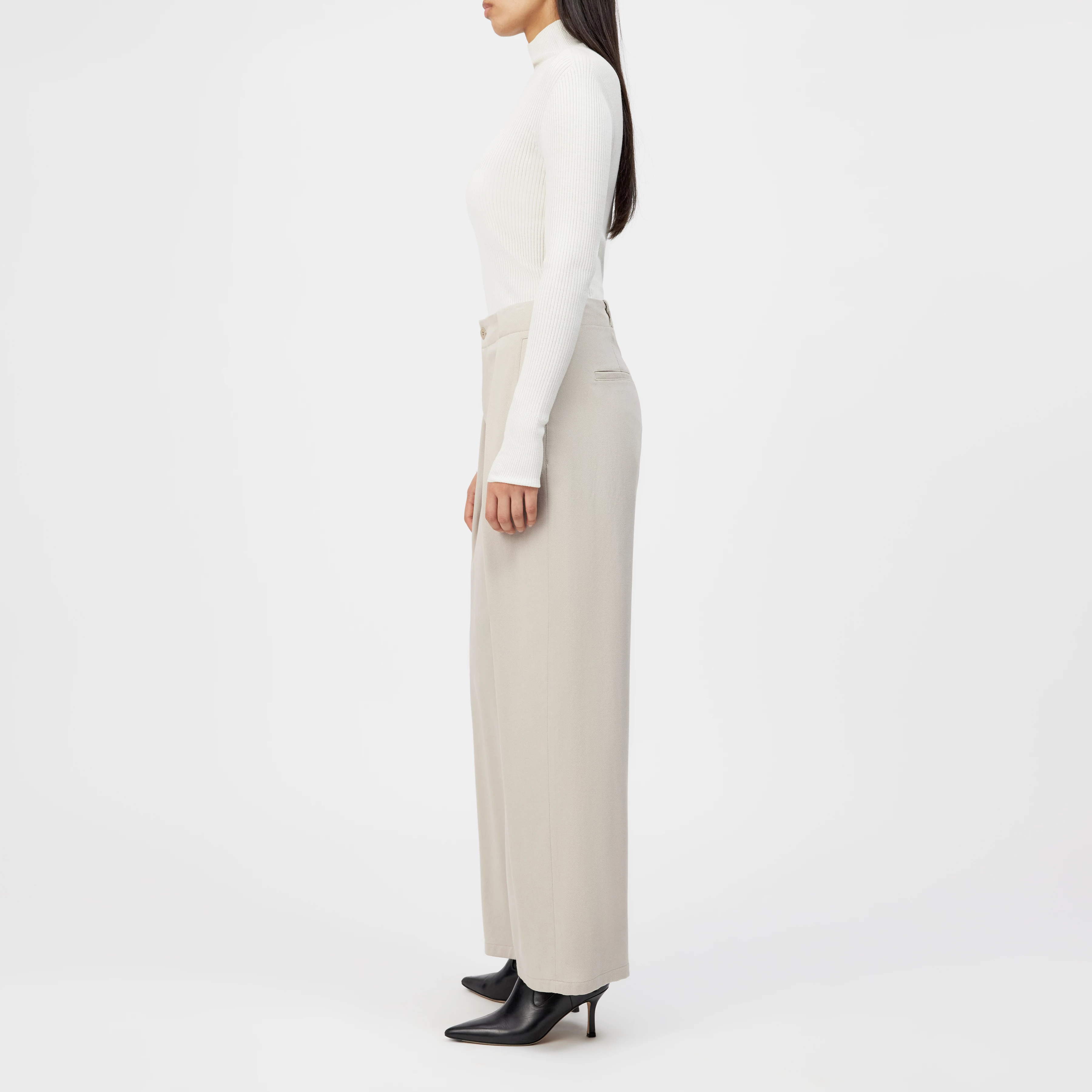 THREW - Tailored trousers in lyocell - women - beige - Seitenansicht